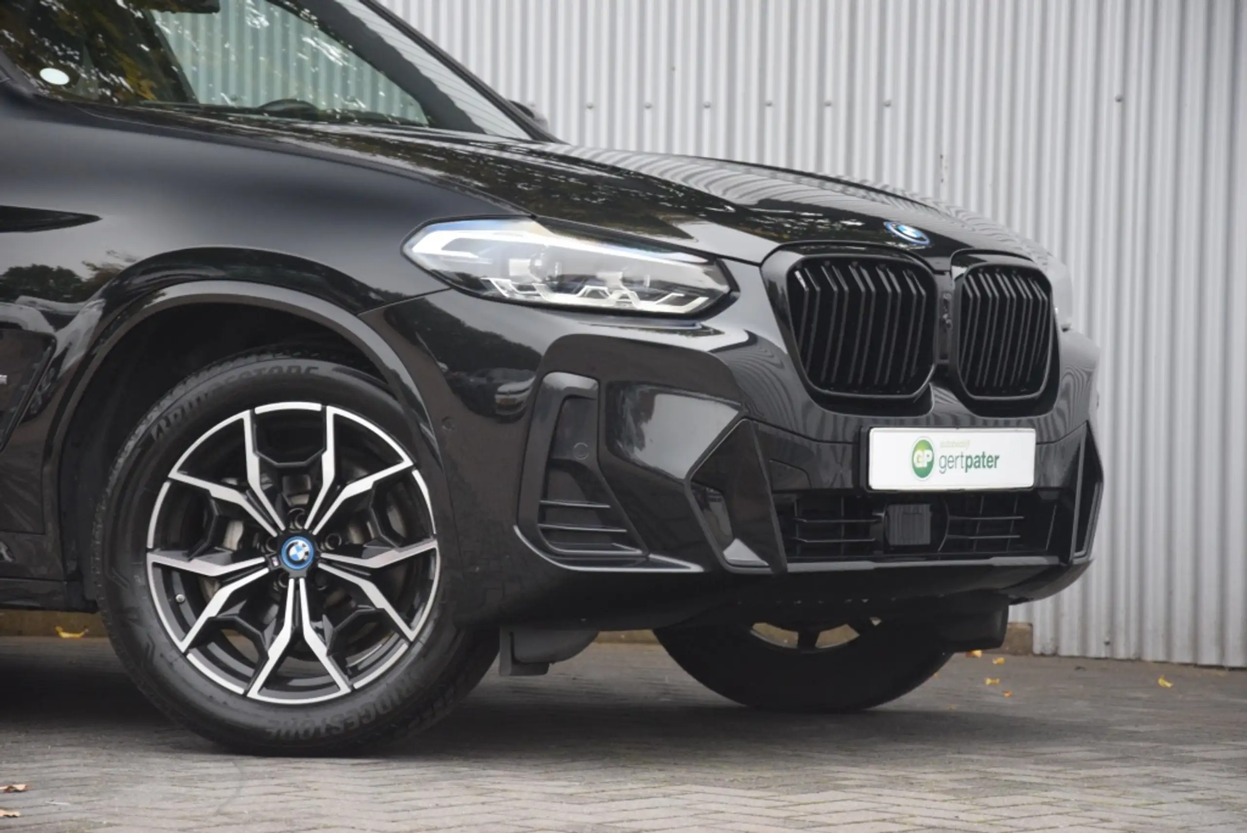 BMW - X3