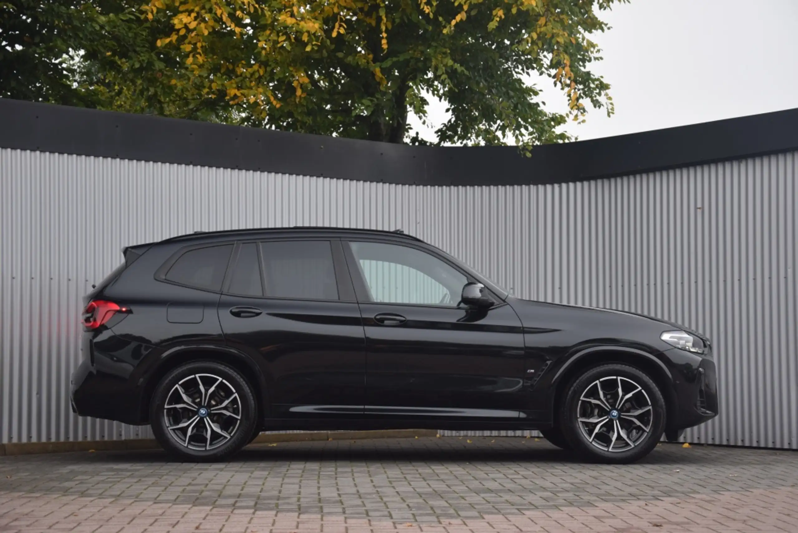 BMW - X3