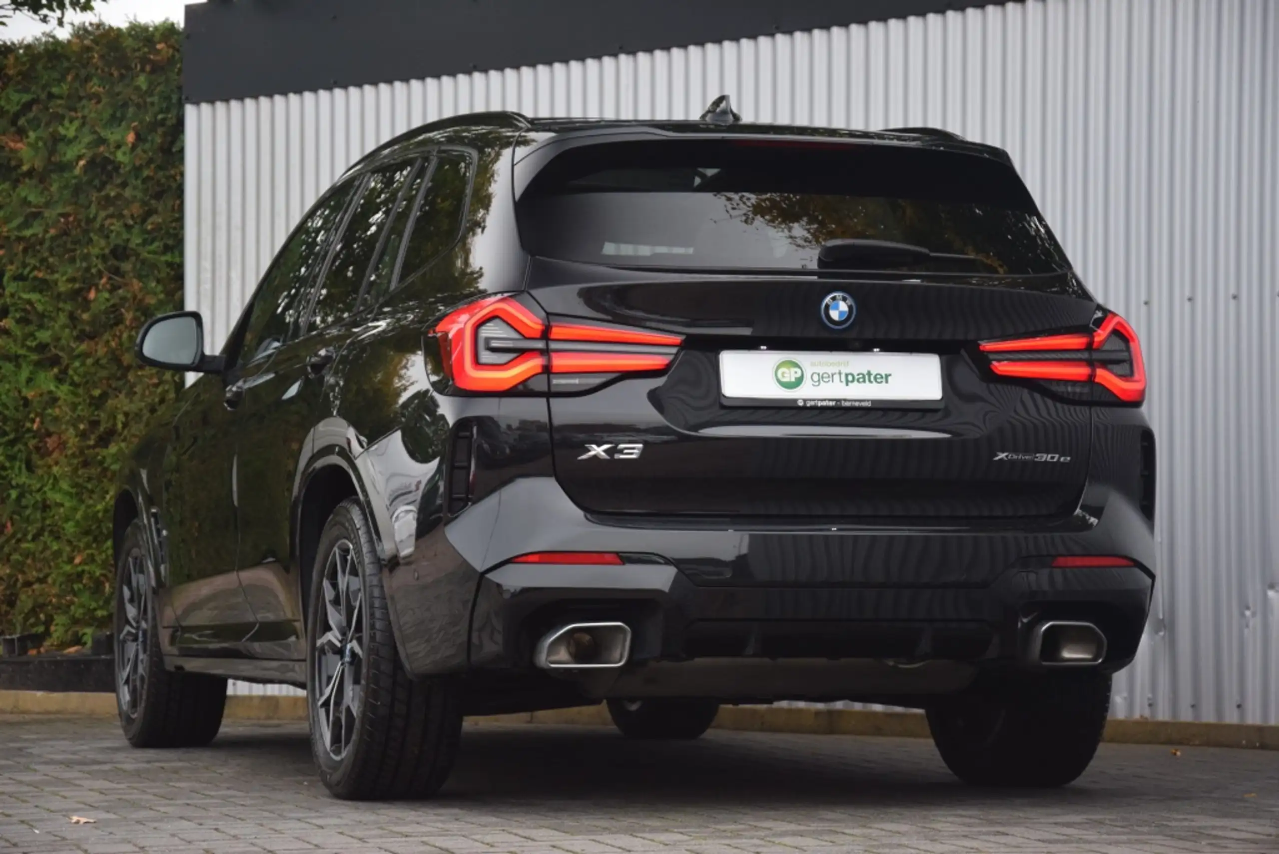 BMW - X3