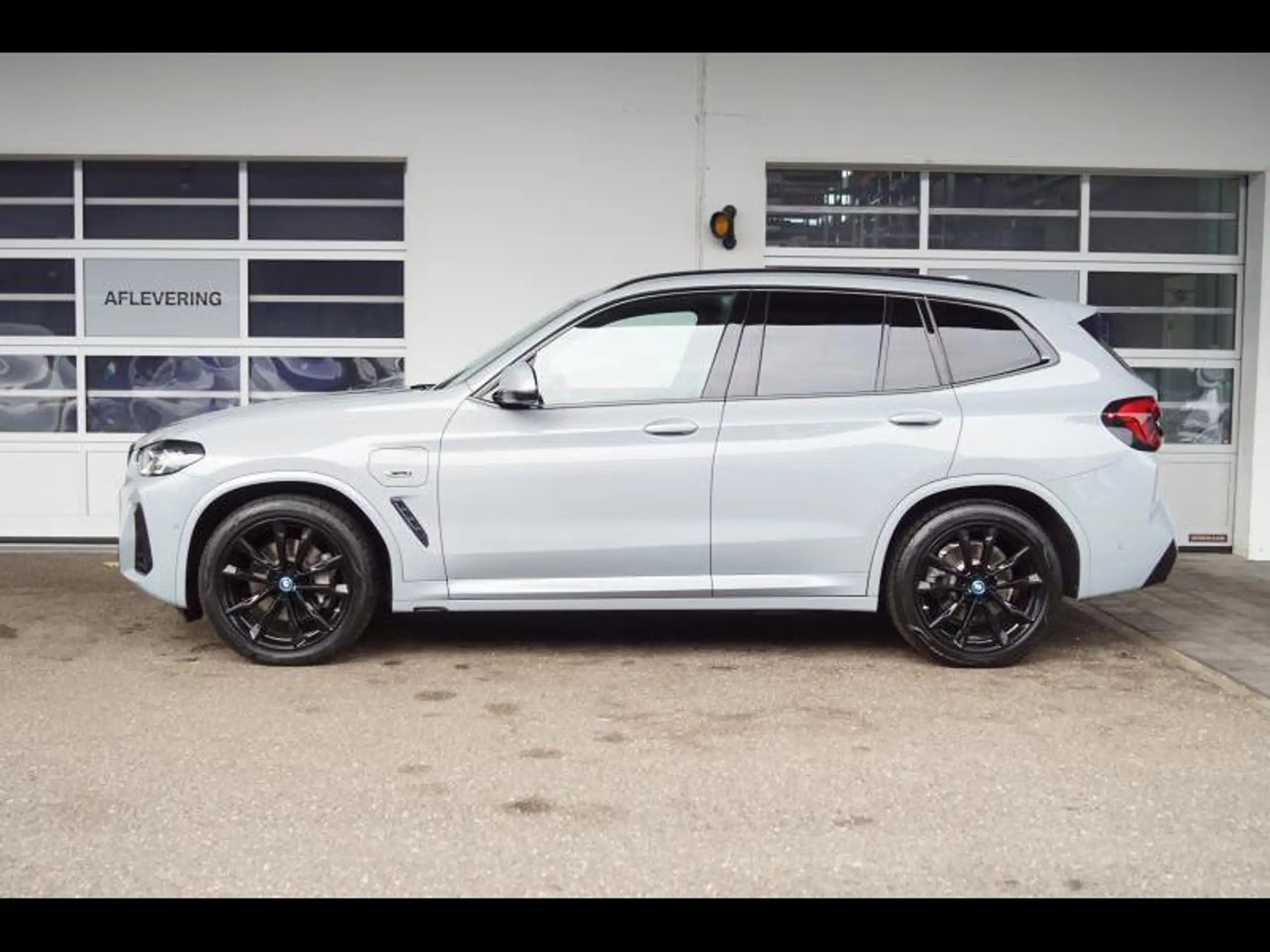 BMW - X3