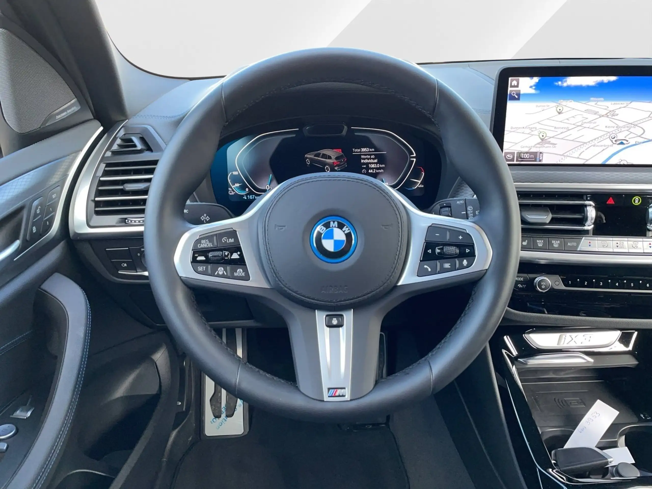 BMW - iX3