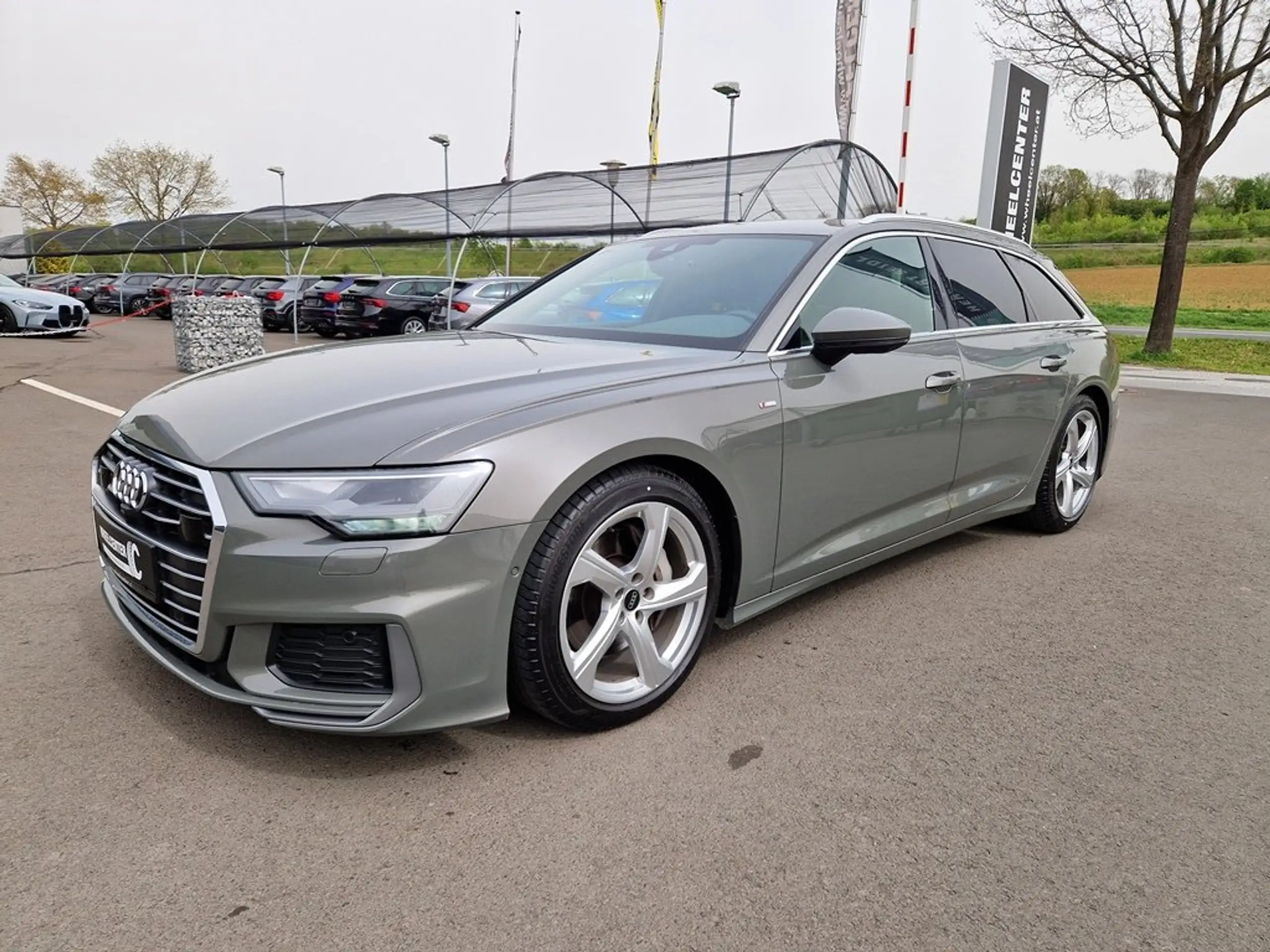 Audi - A6