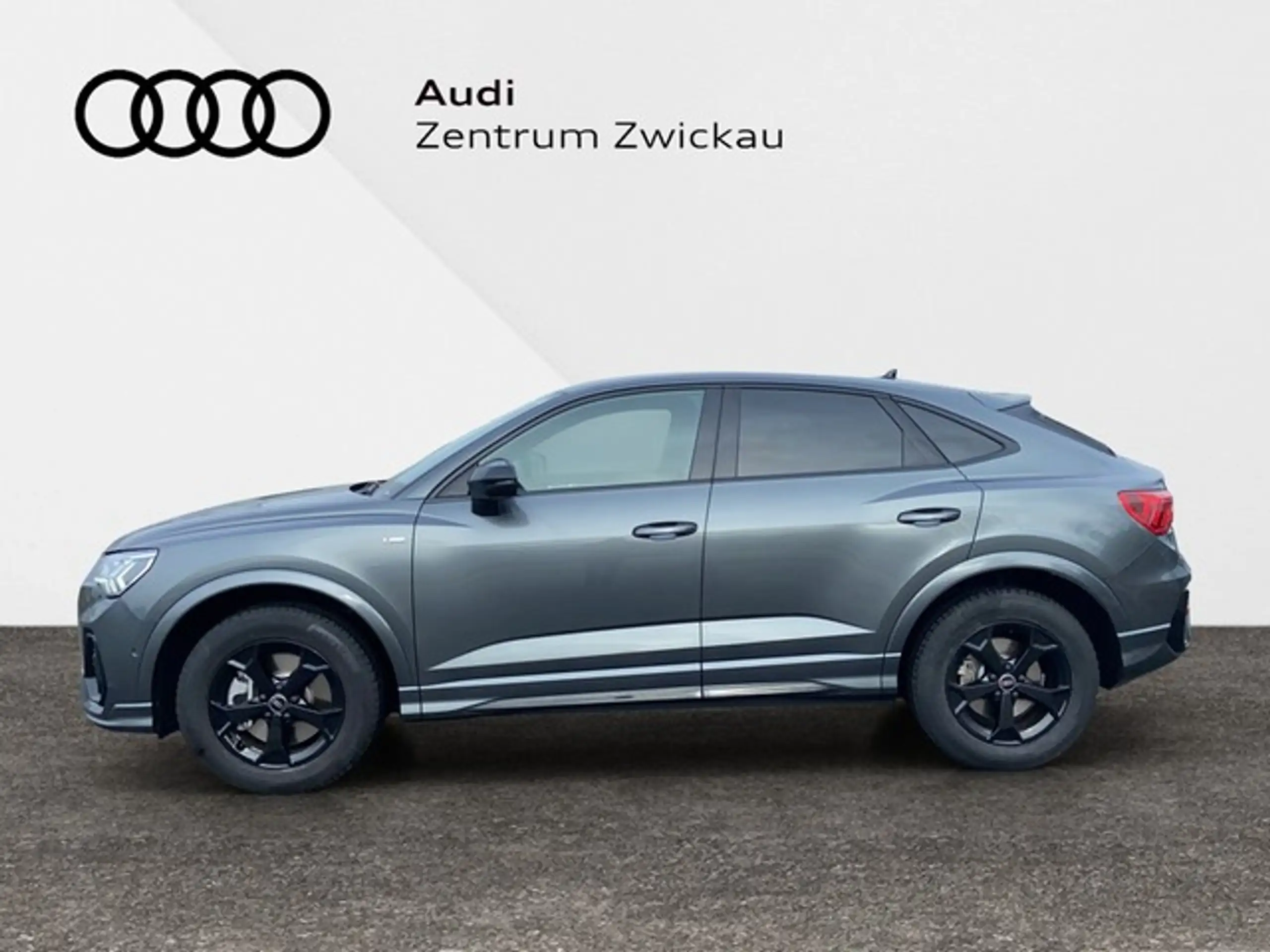 Audi - Q3