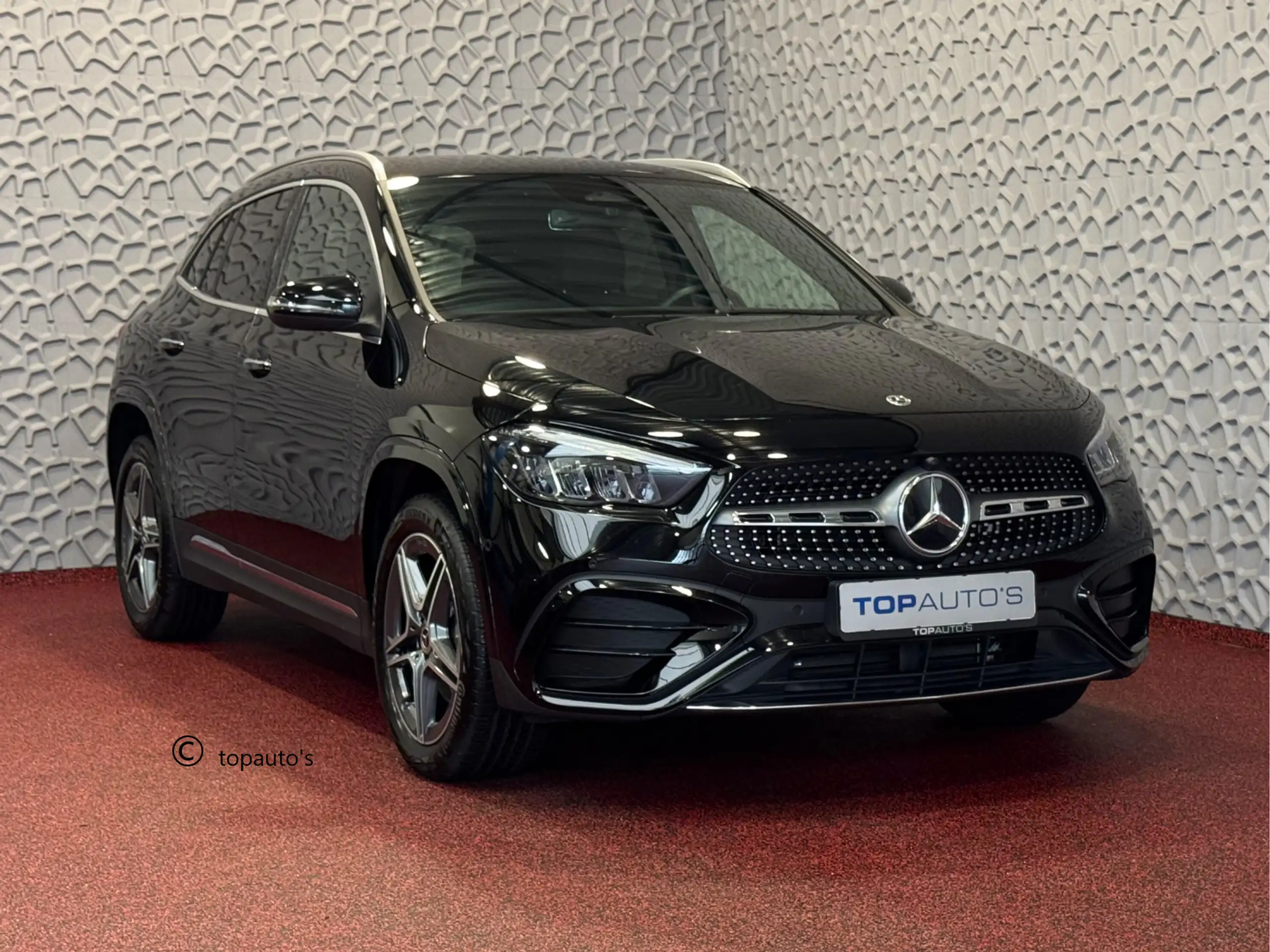 Mercedes-Benz - GLA 250