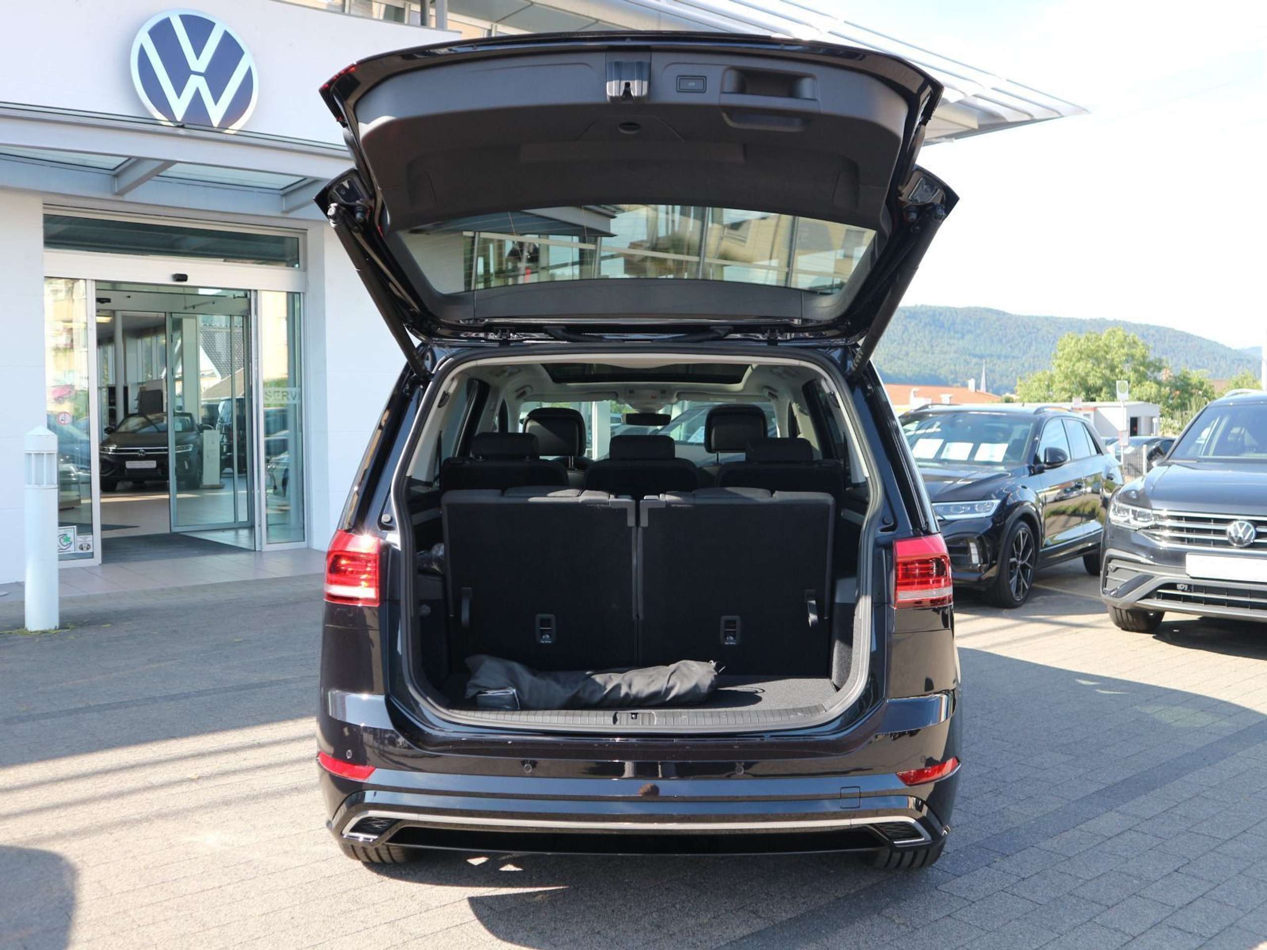 Volkswagen - Touran