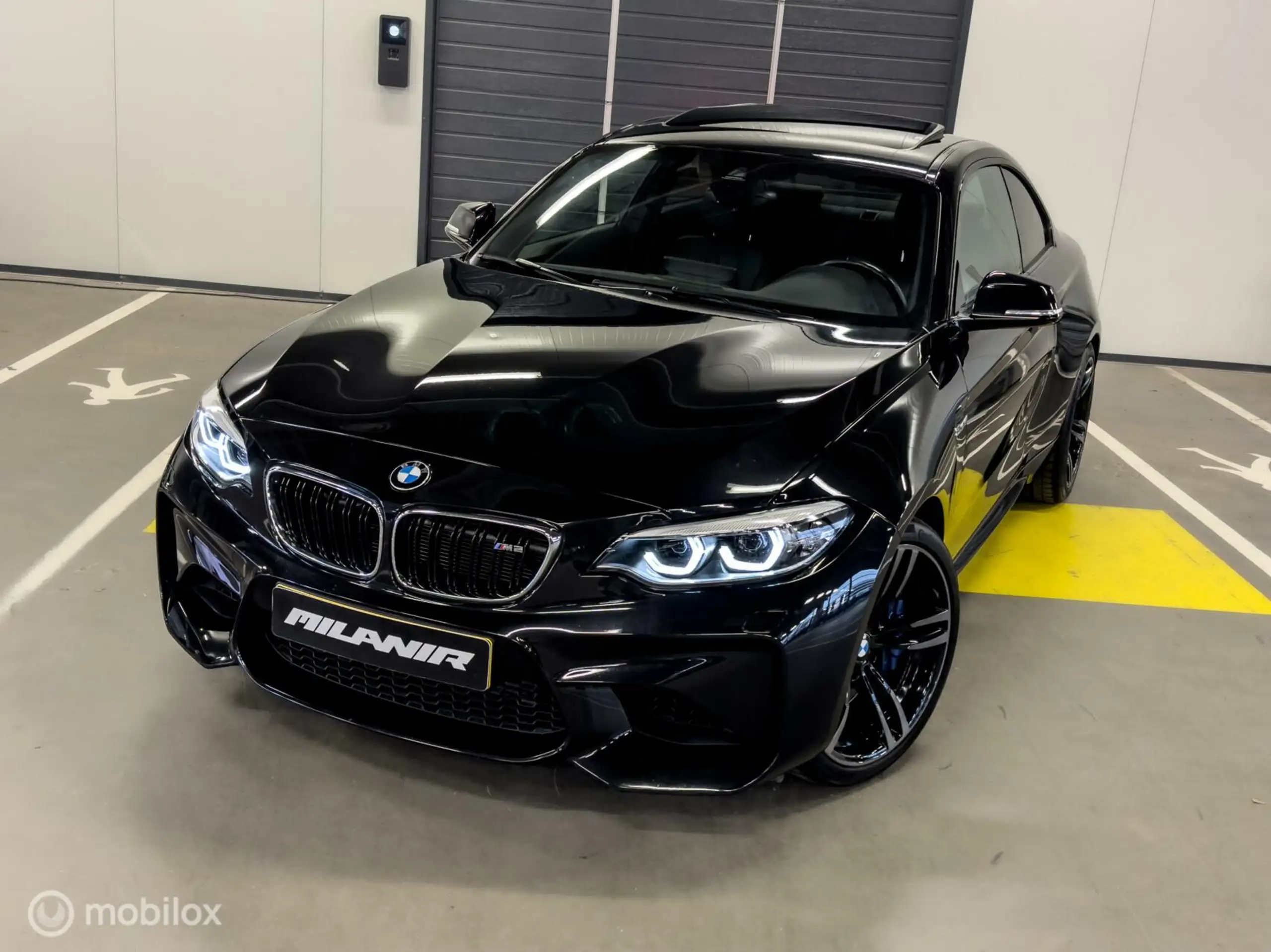 BMW - M2