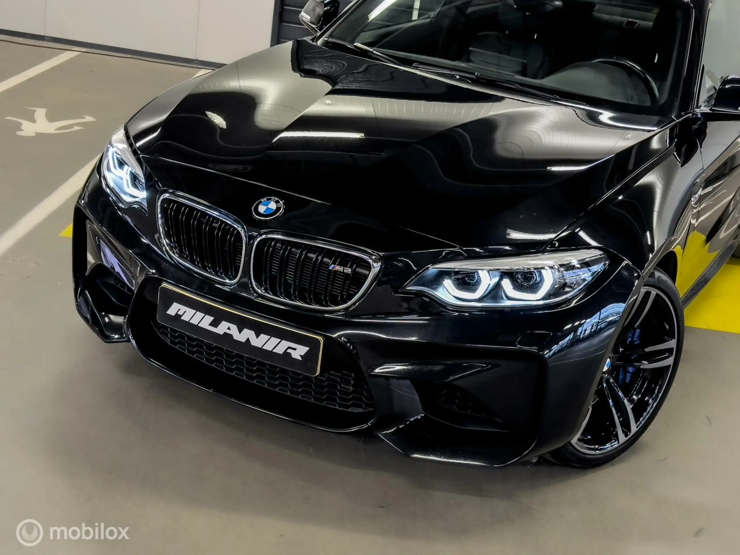 BMW - M2