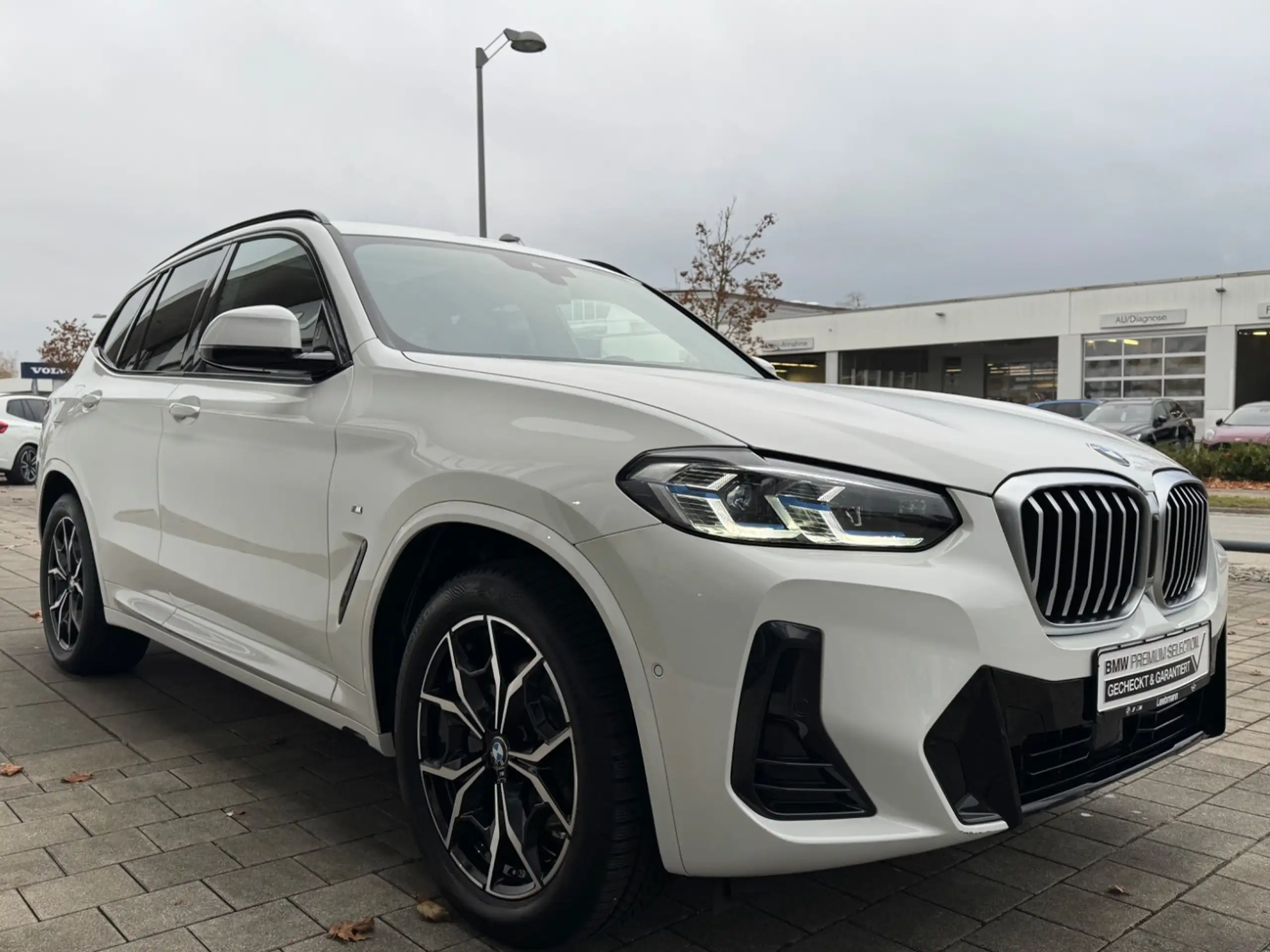 BMW - X3