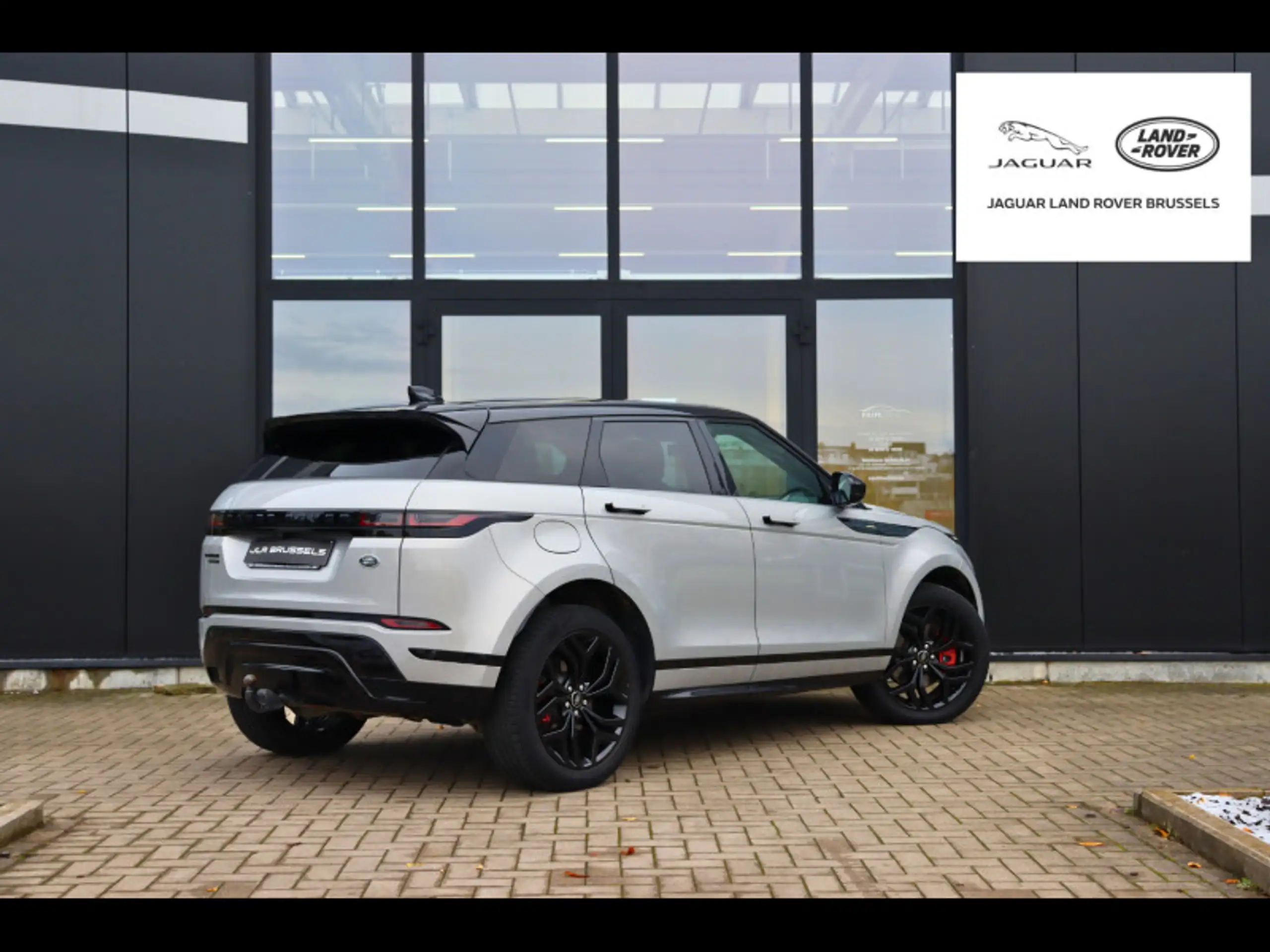 Land Rover - Range Rover Evoque