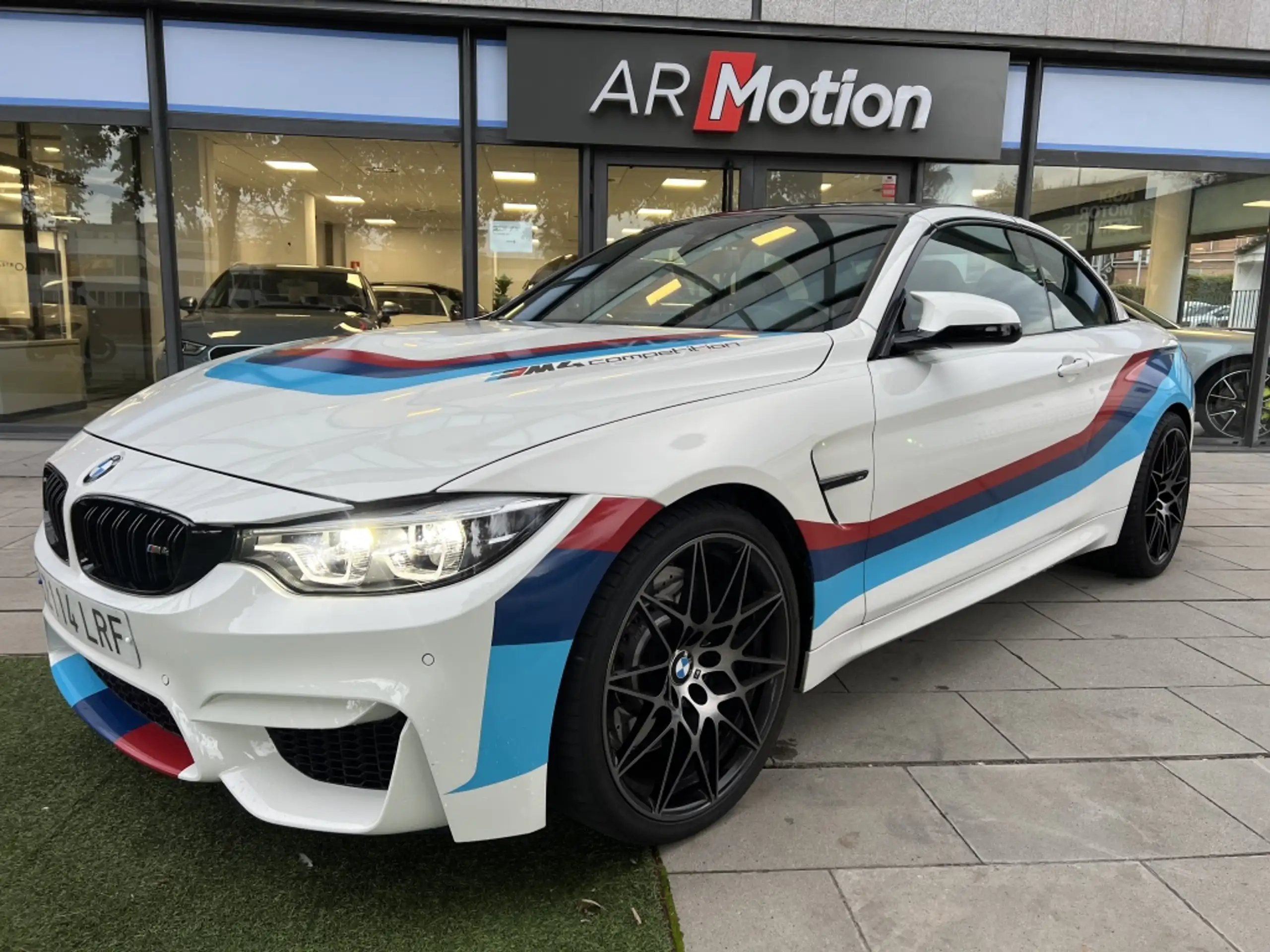 BMW - M4