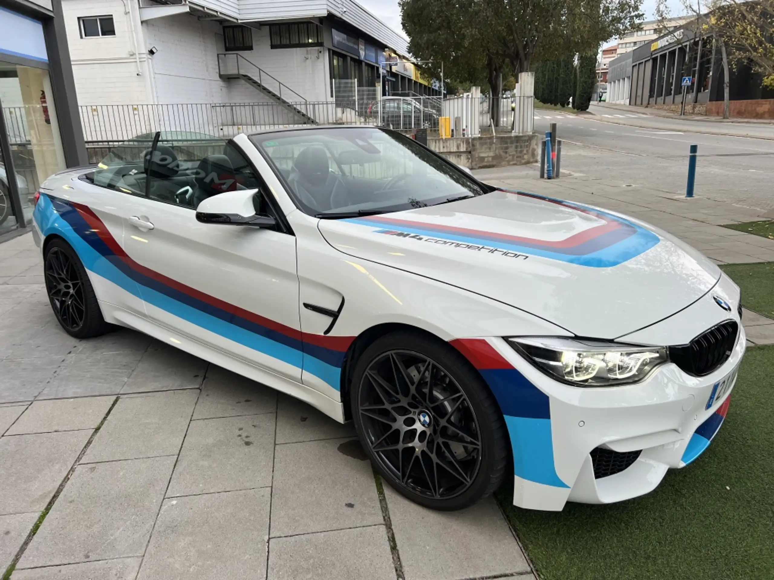 BMW - M4