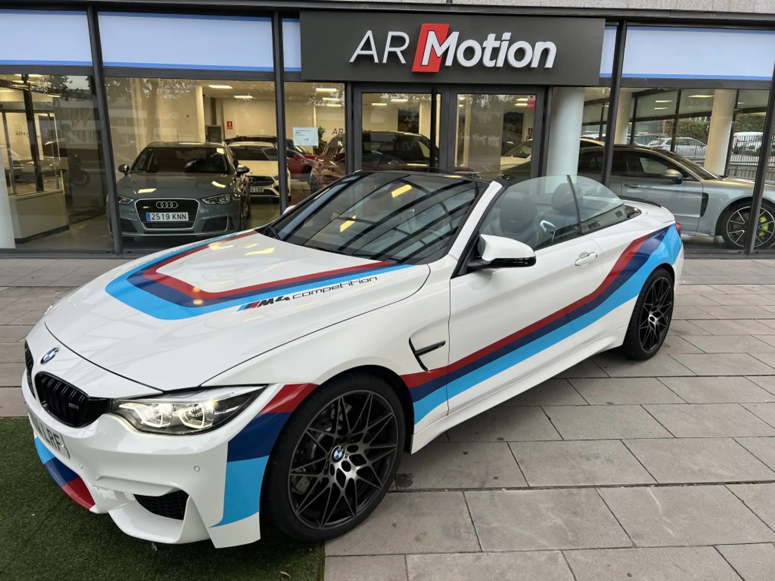 BMW - M4