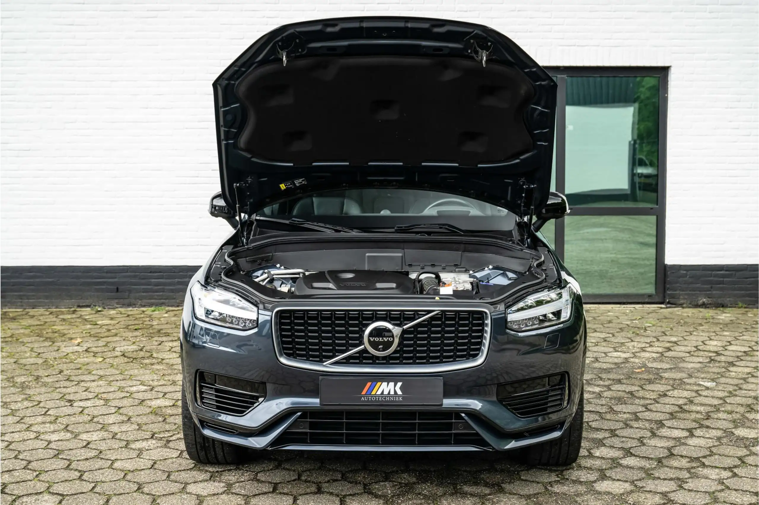 Volvo - XC90