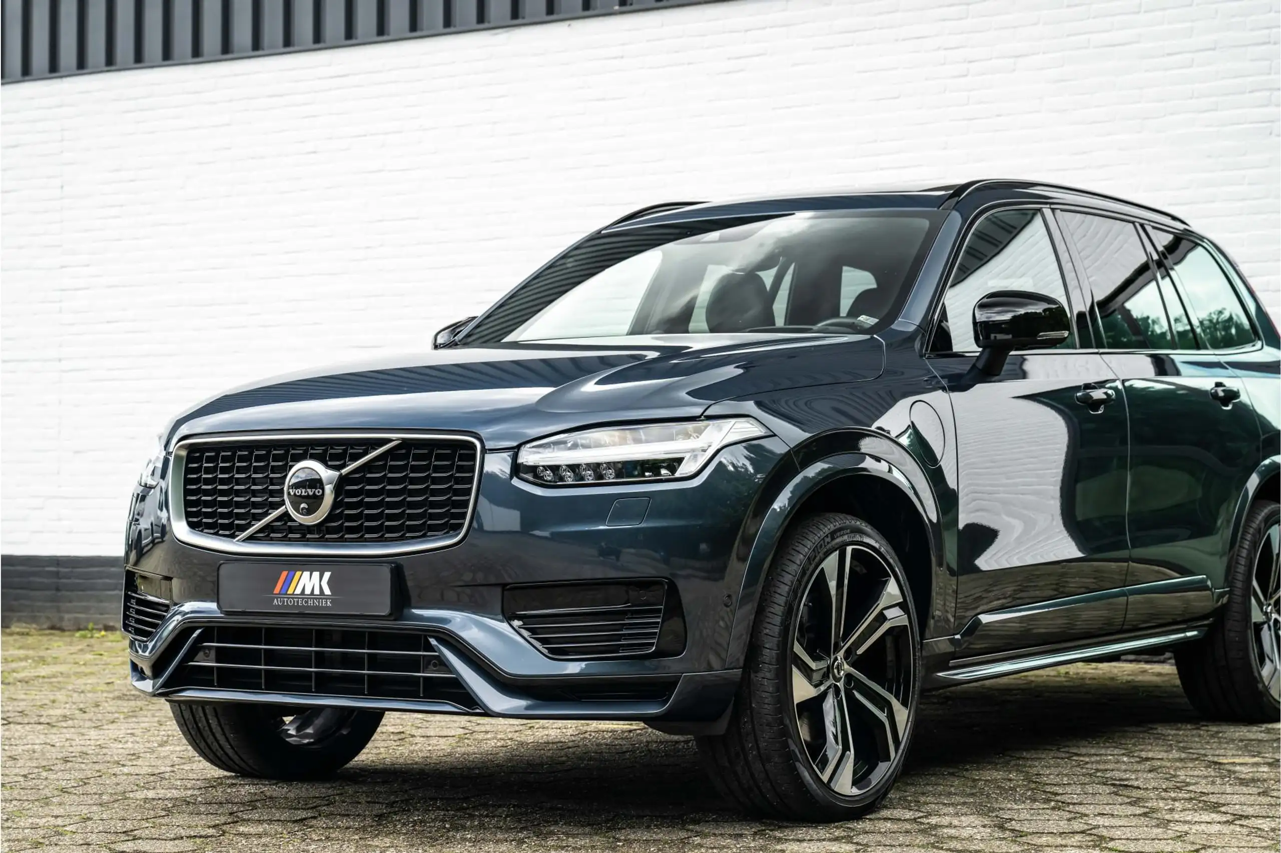 Volvo - XC90