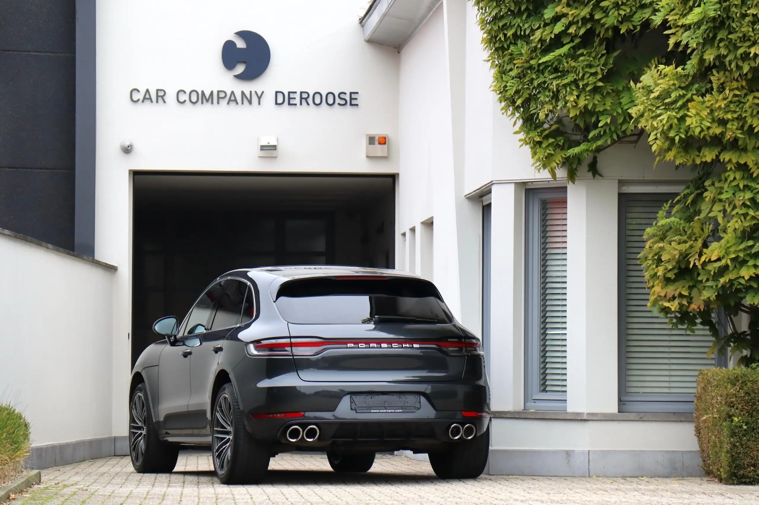 Porsche - Macan