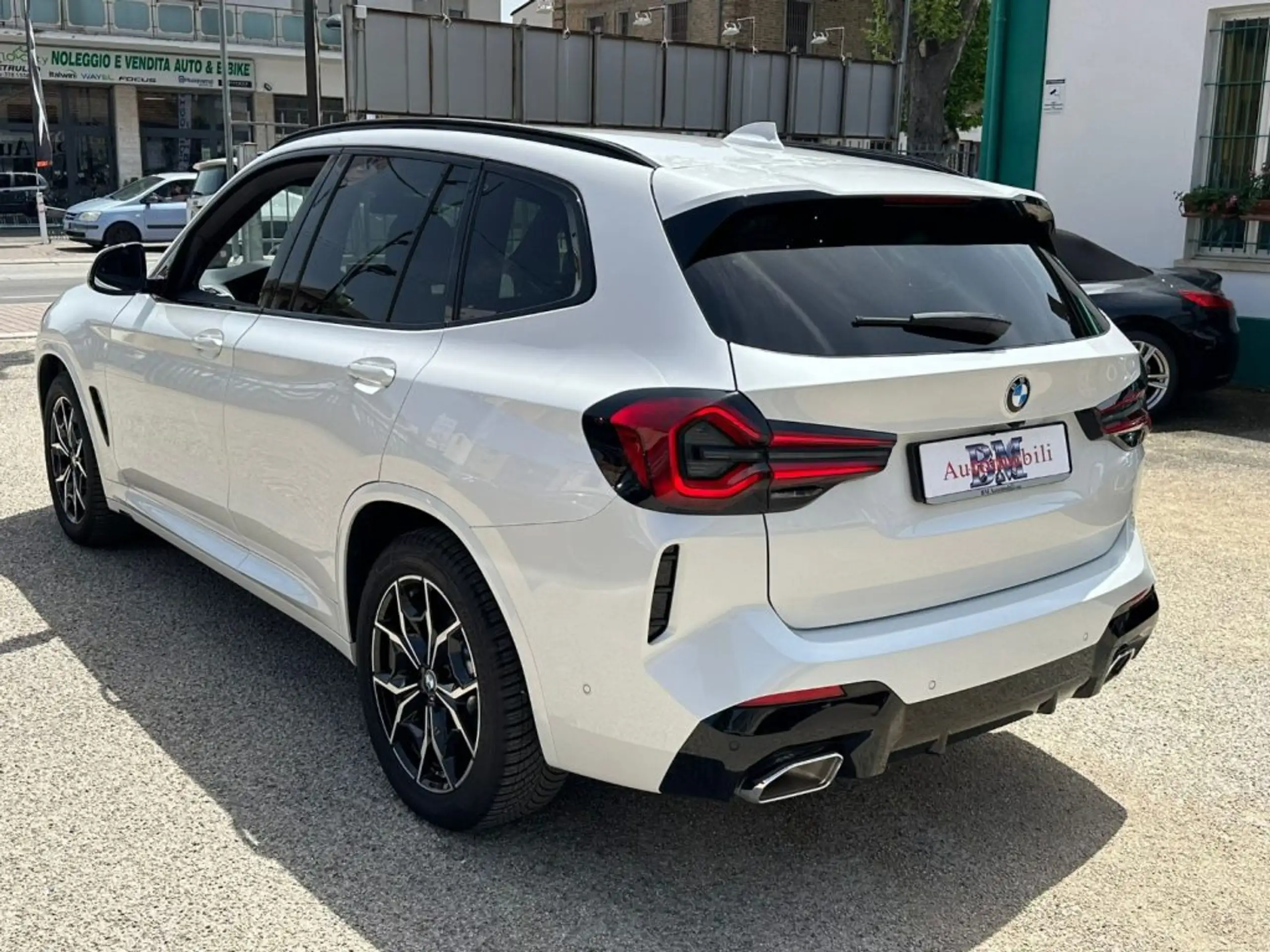 BMW - X3