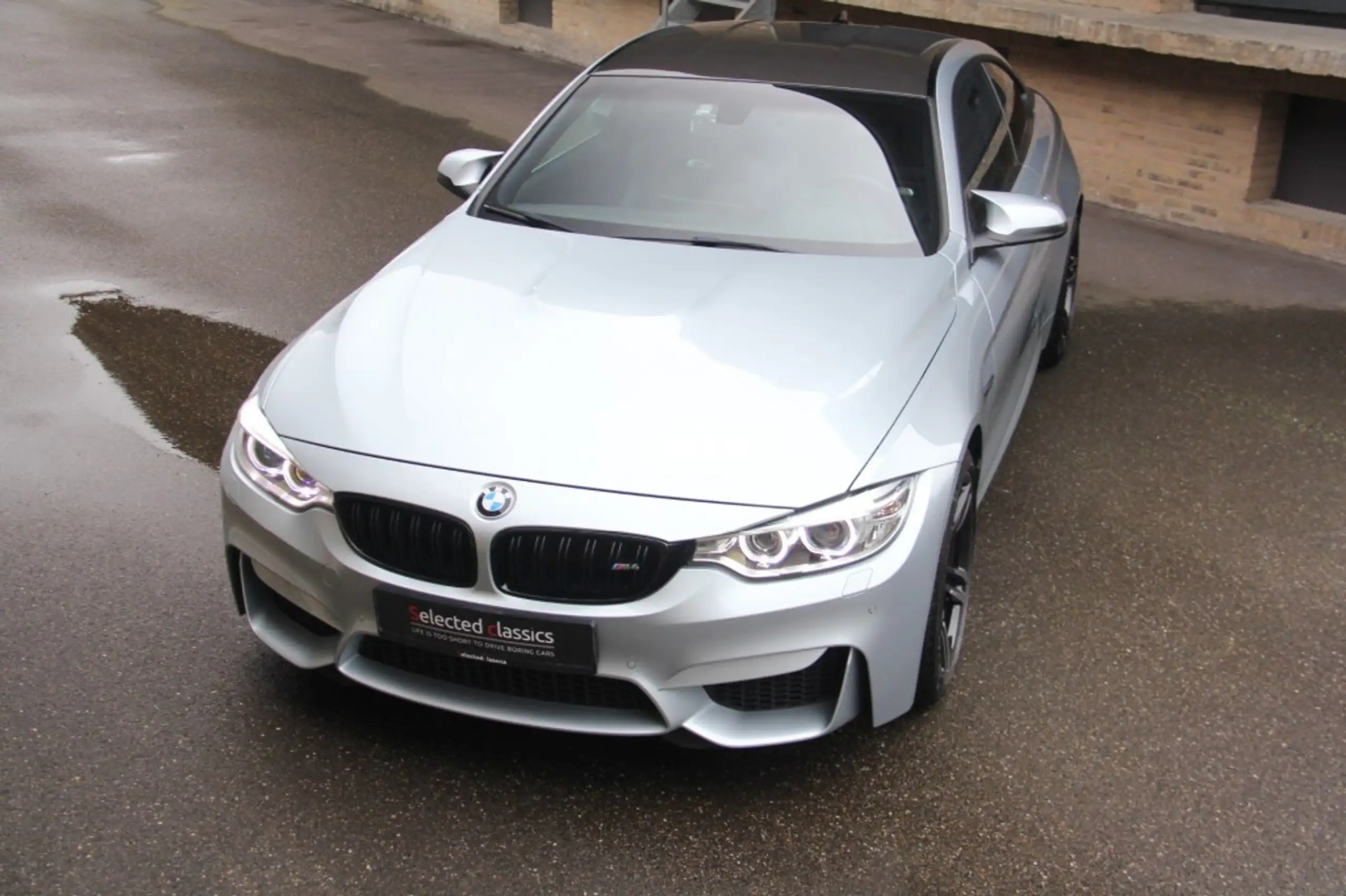 BMW - M4