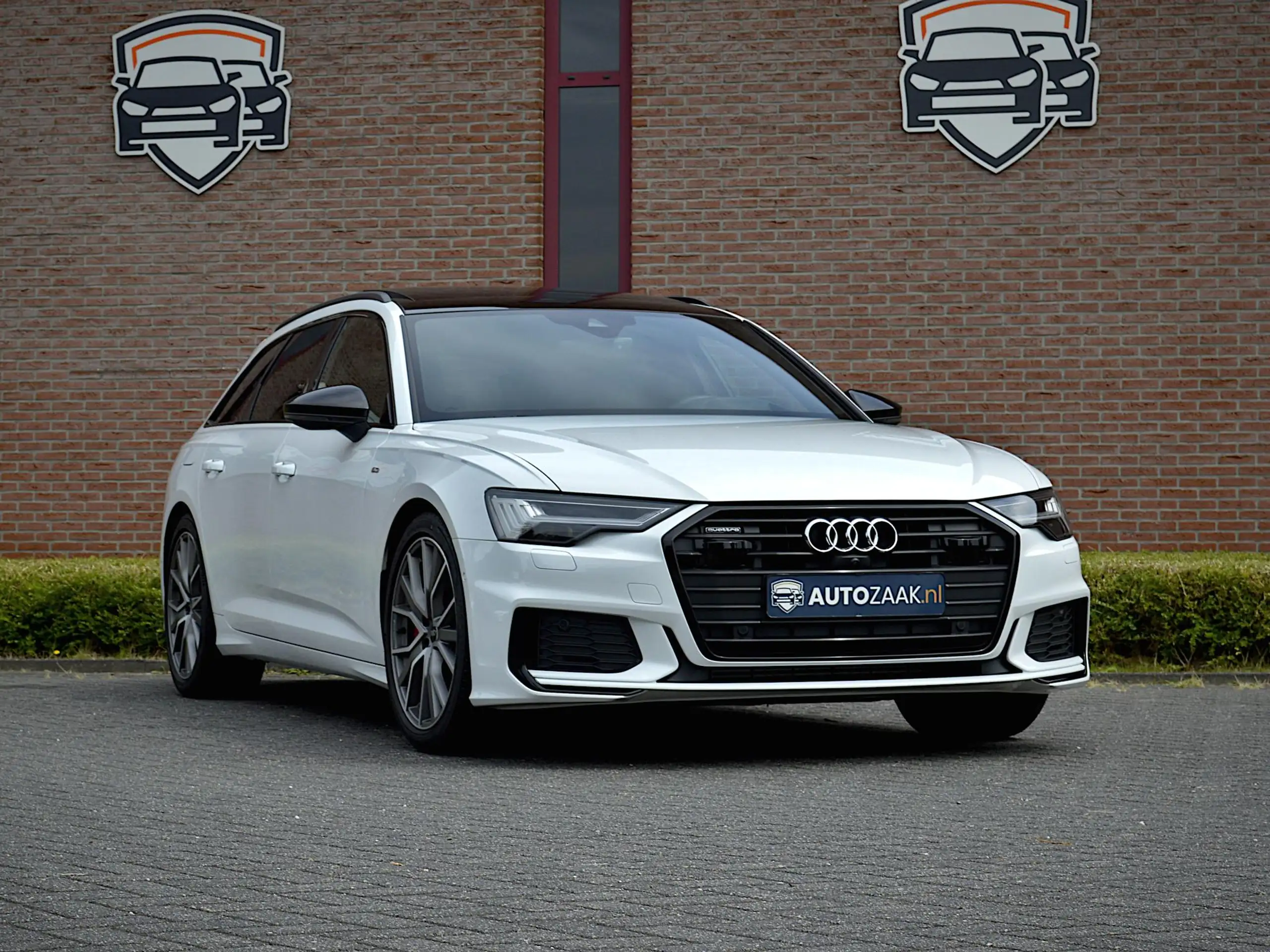 Audi - A6