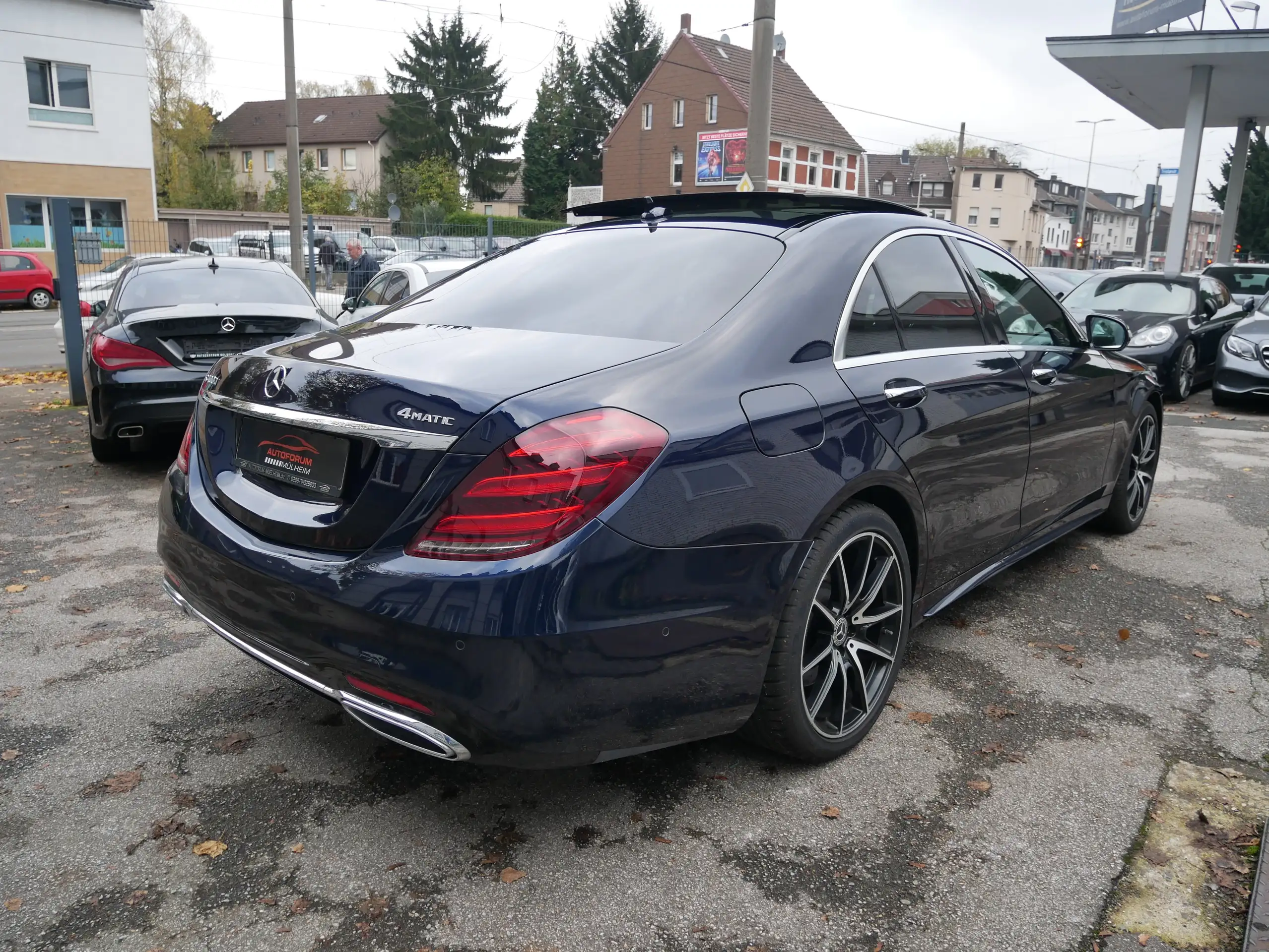 Mercedes-Benz - S 400