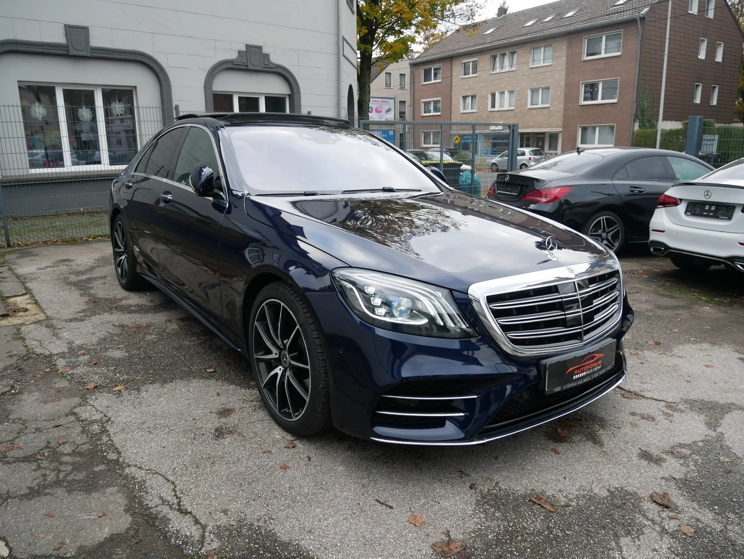 Mercedes-Benz - S 400