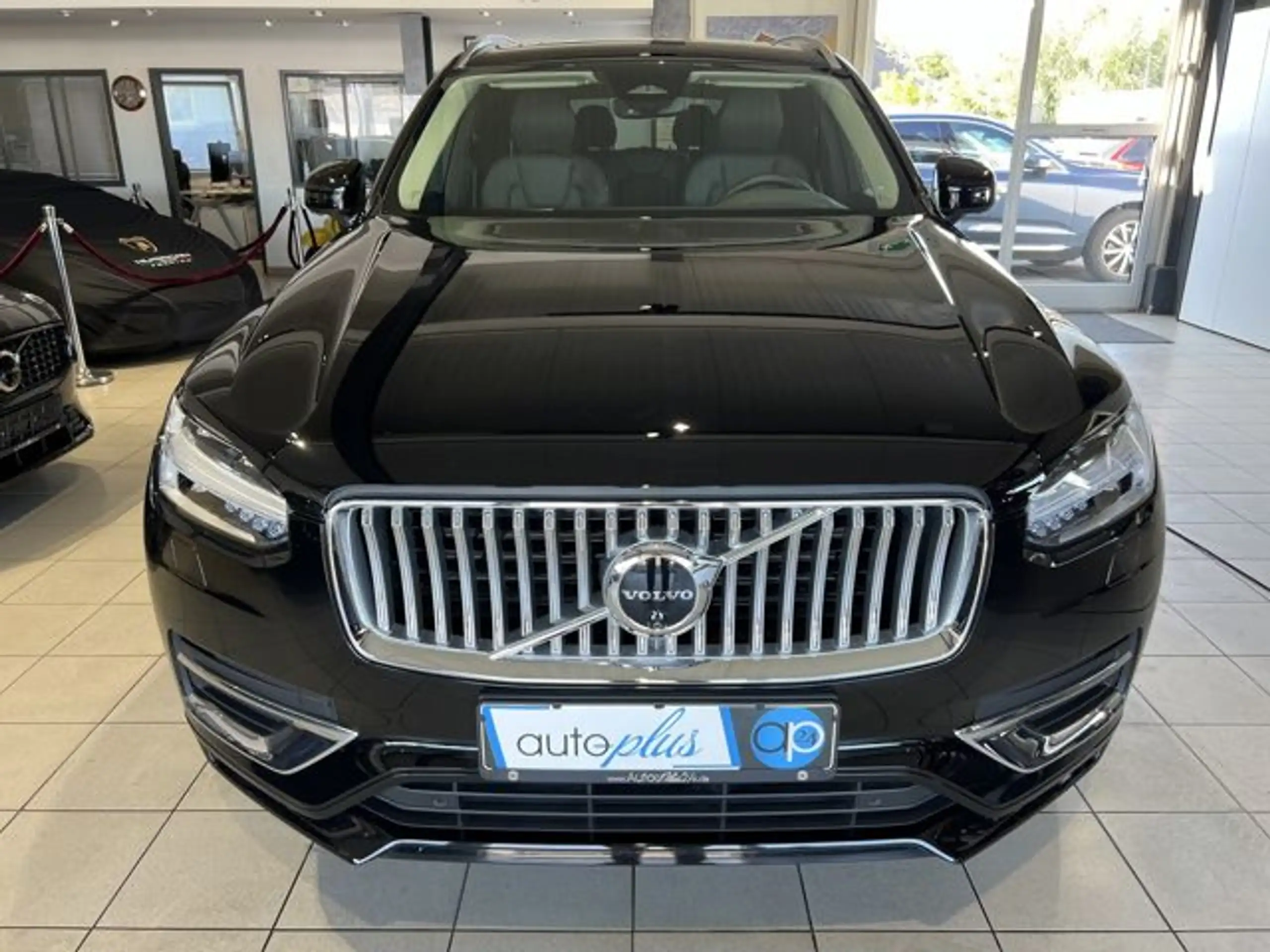 Volvo - XC90