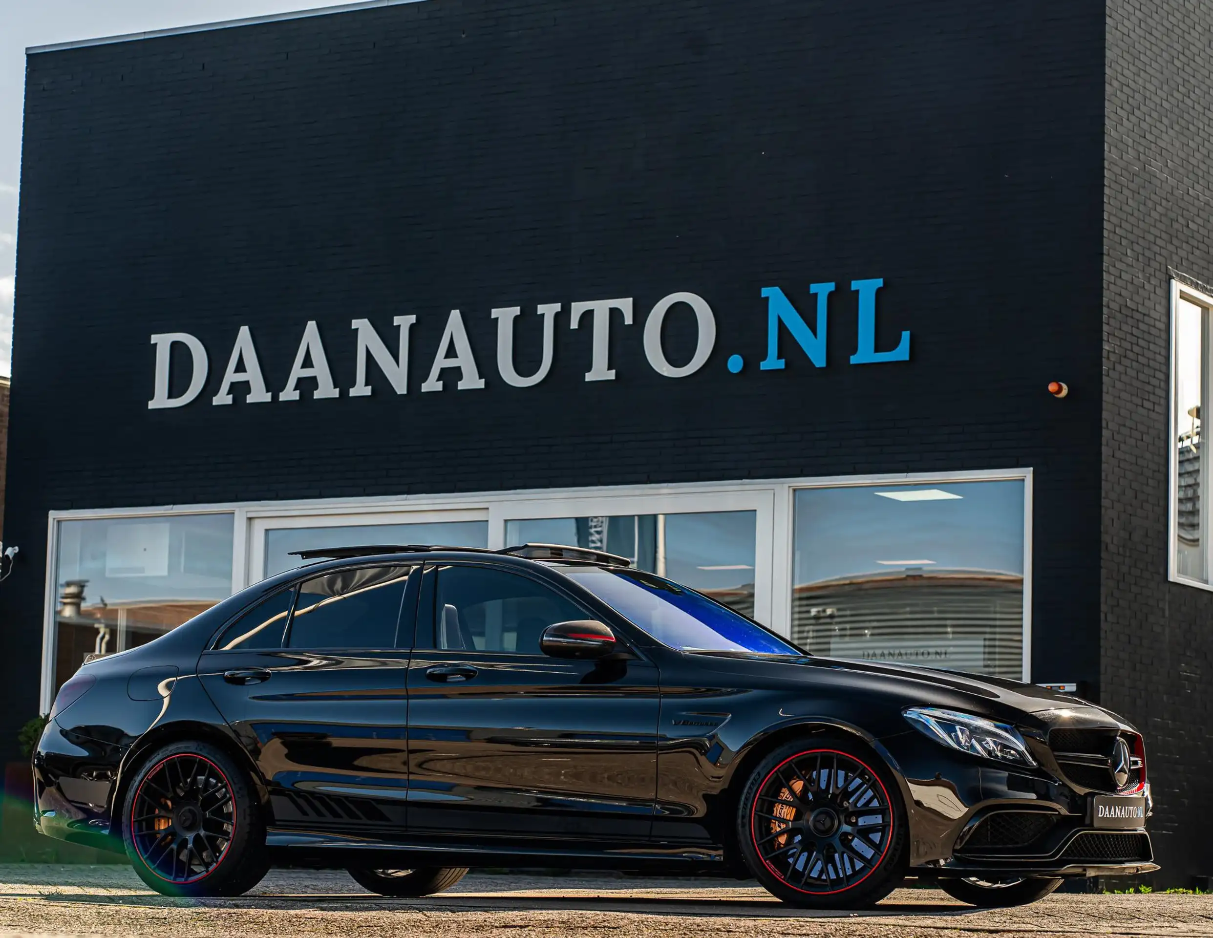 Mercedes-Benz - C 63 AMG