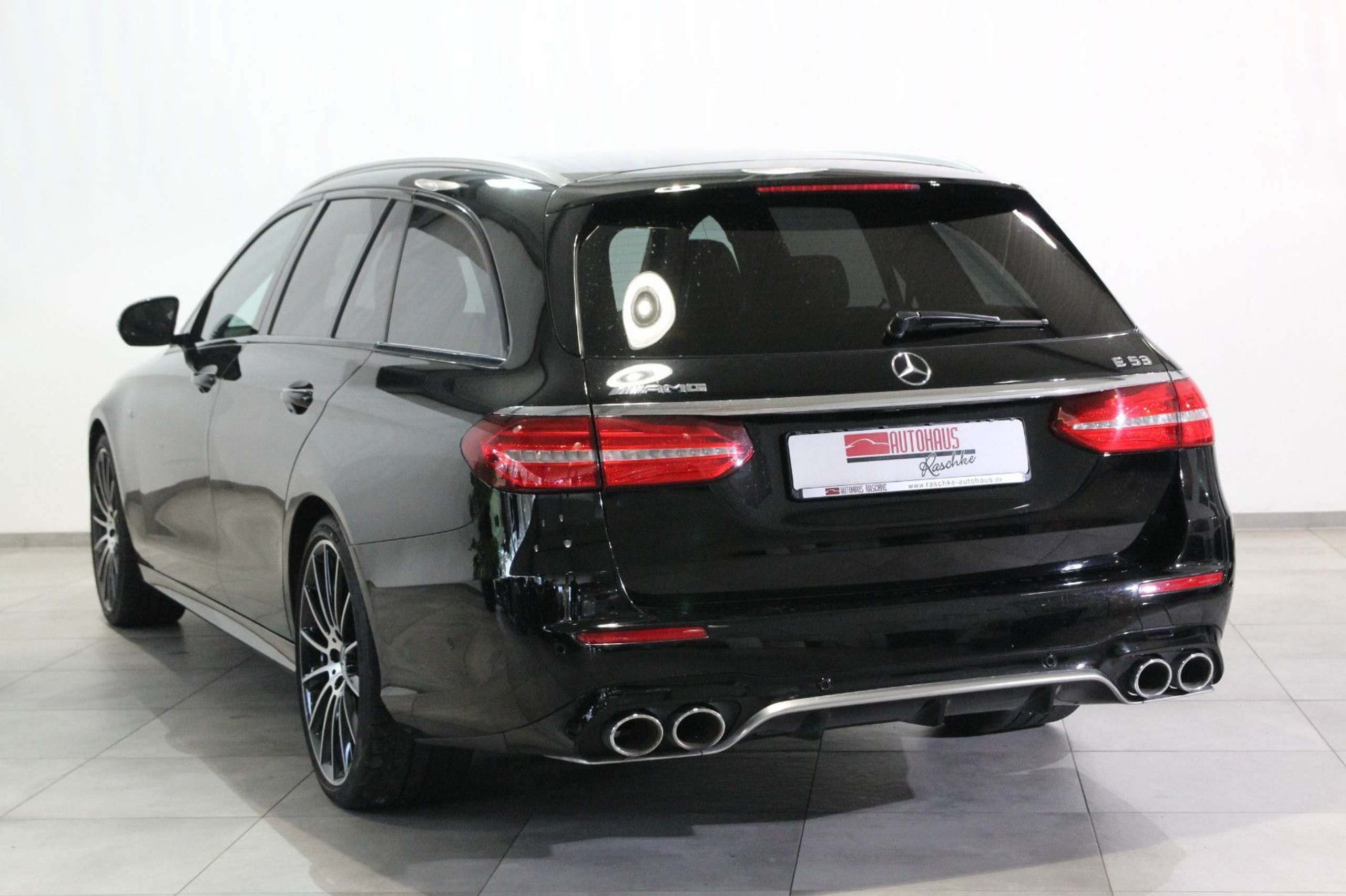 Mercedes-Benz - E 53 AMG