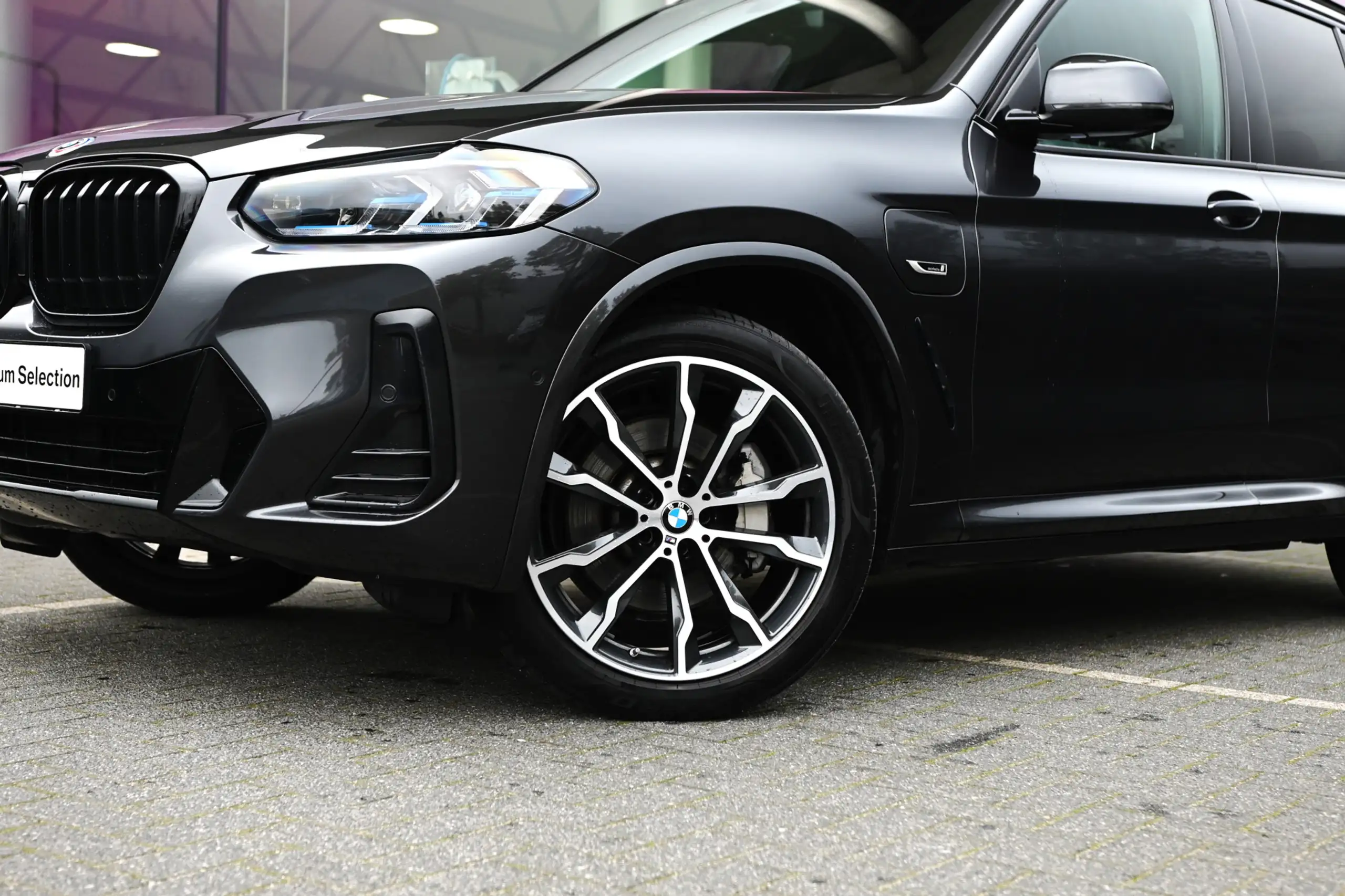 BMW - X3