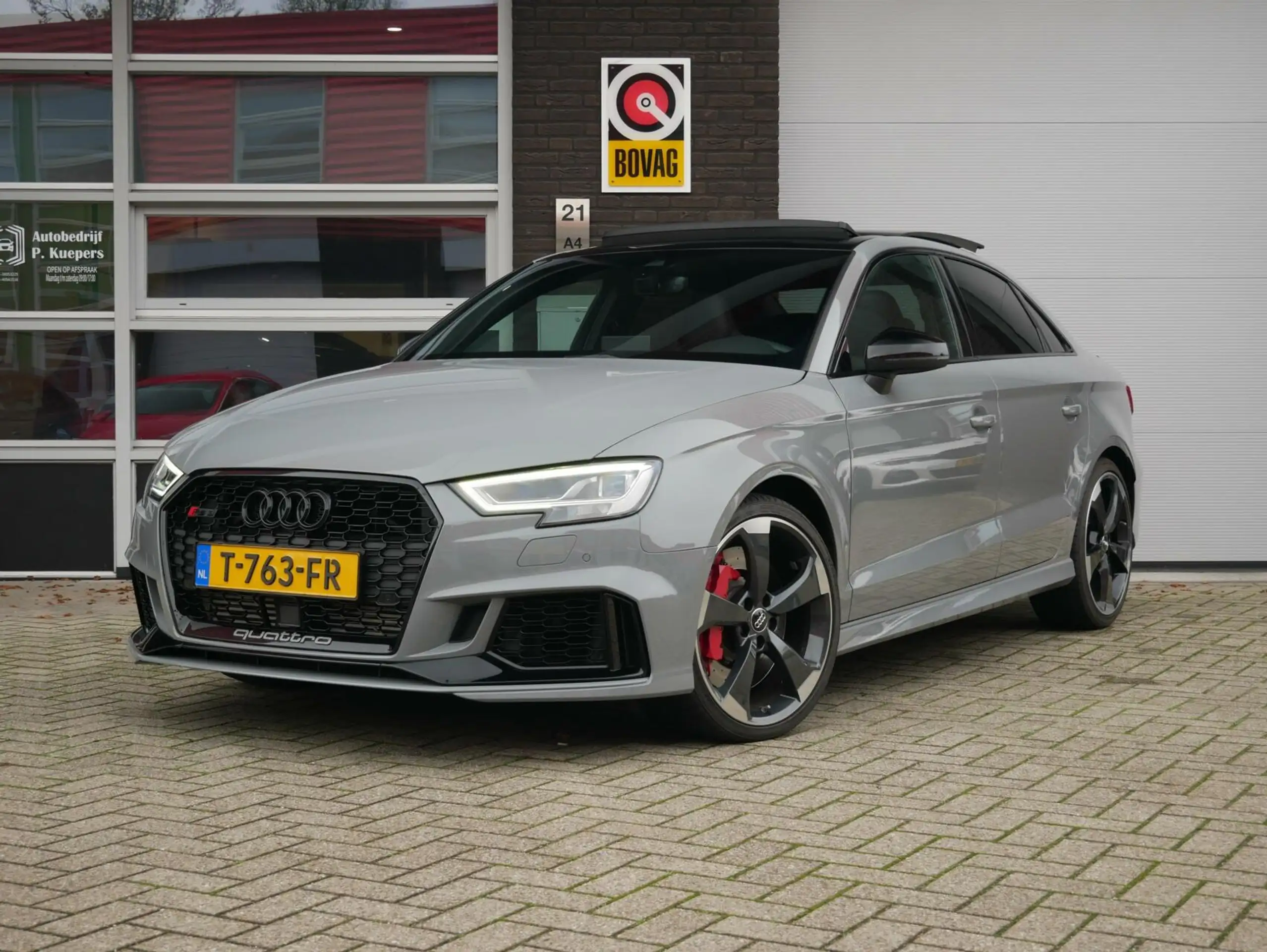 Audi - RS3