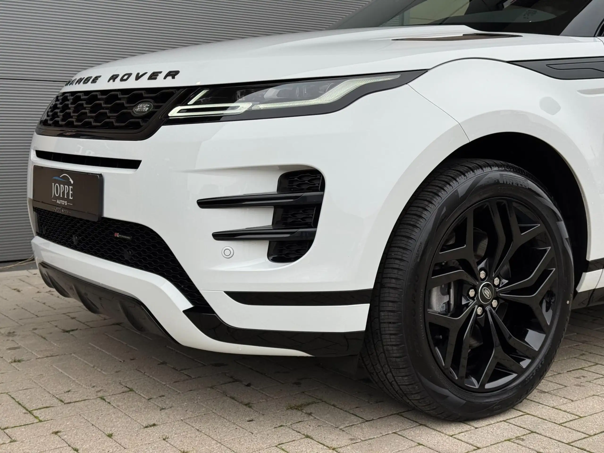 Land Rover - Range Rover Evoque