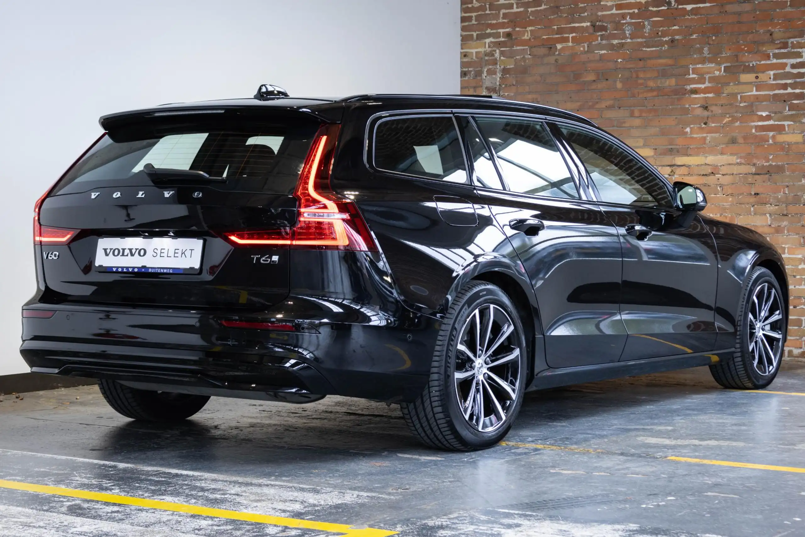 Volvo - V60