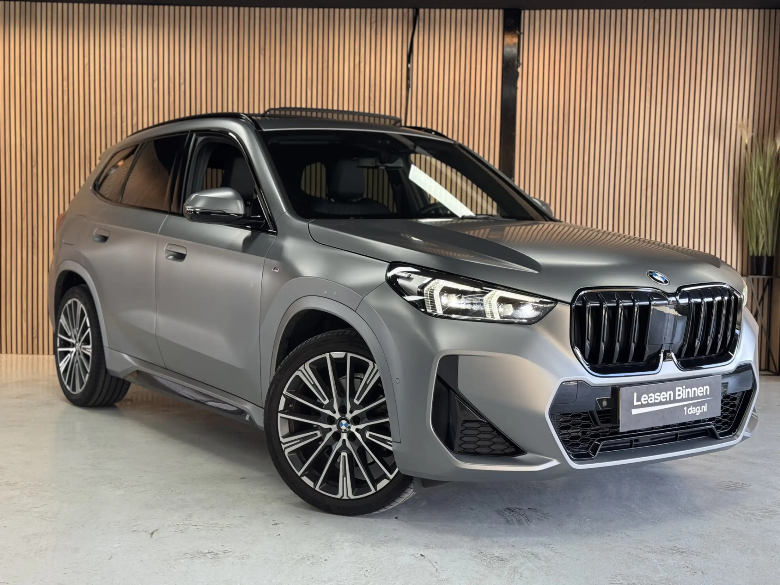 BMW - X1