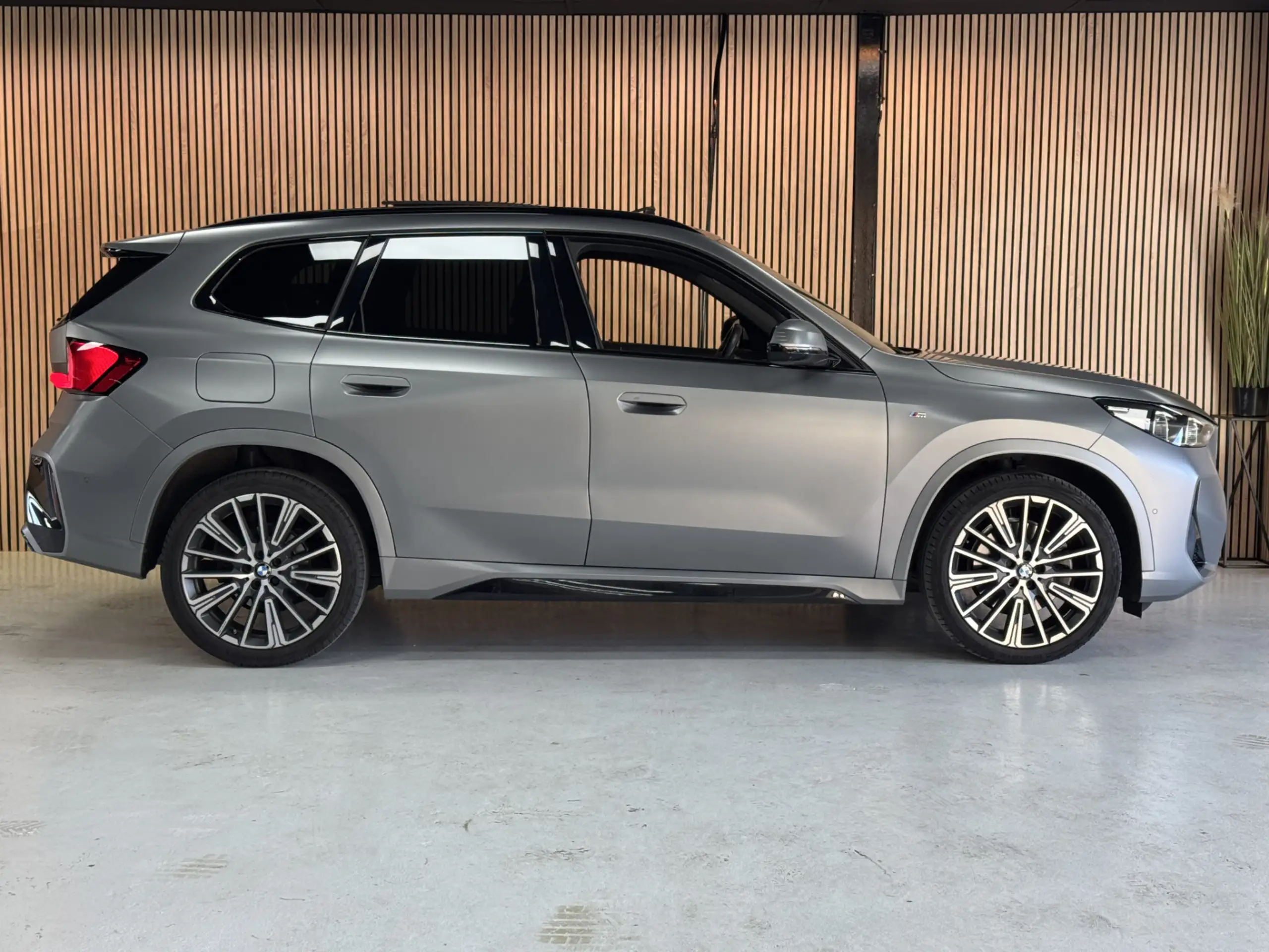 BMW - X1