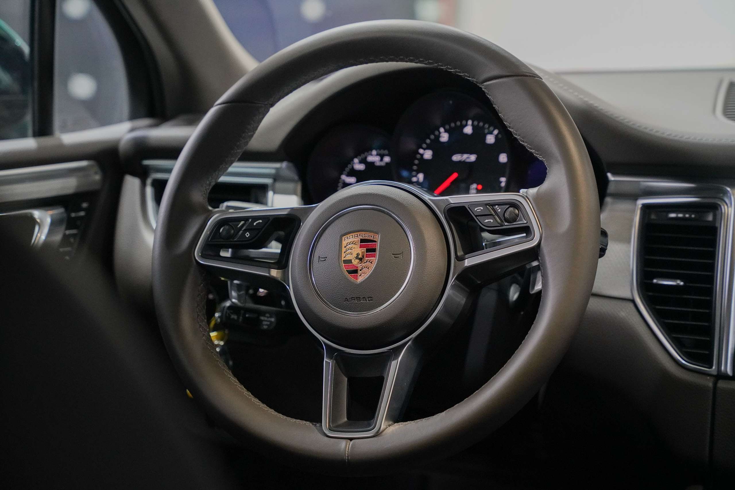 Porsche - Macan