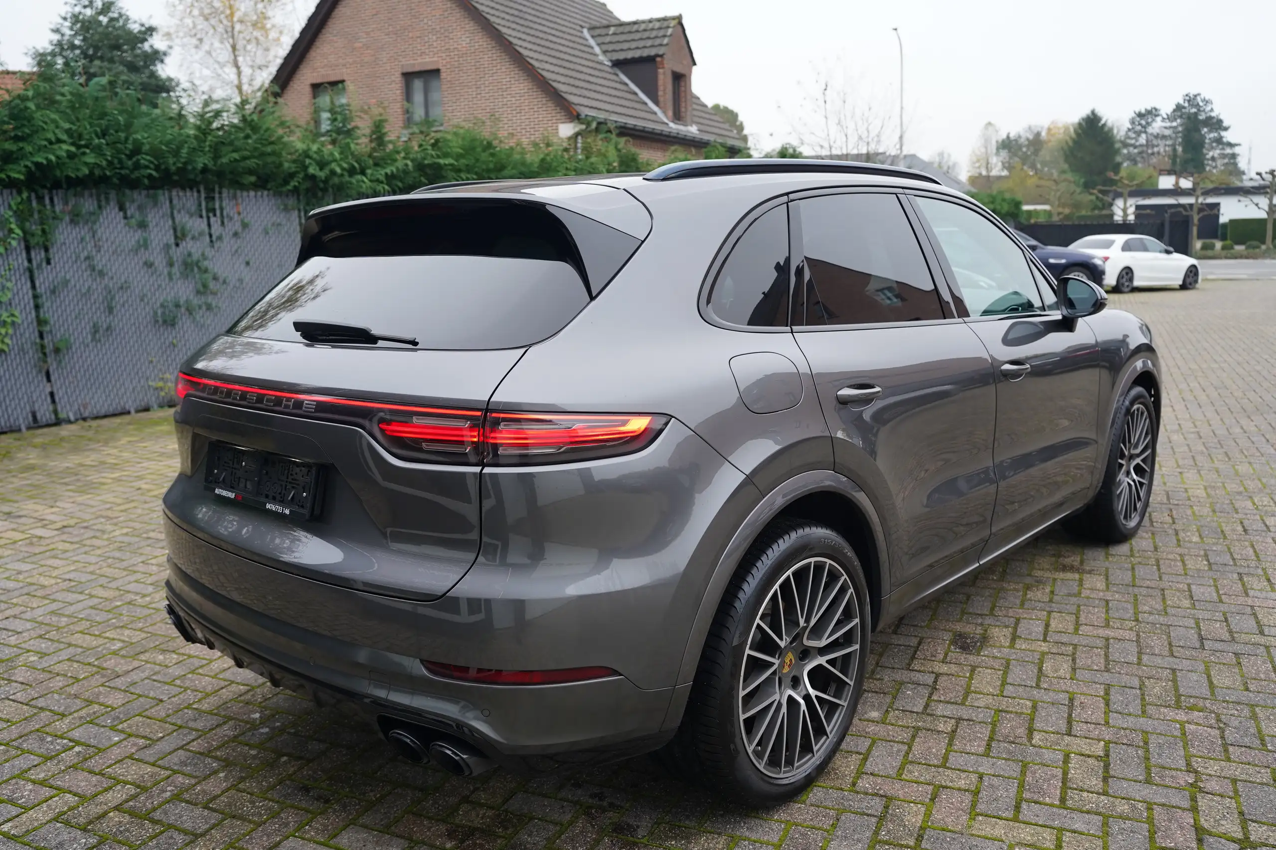 Porsche - Cayenne