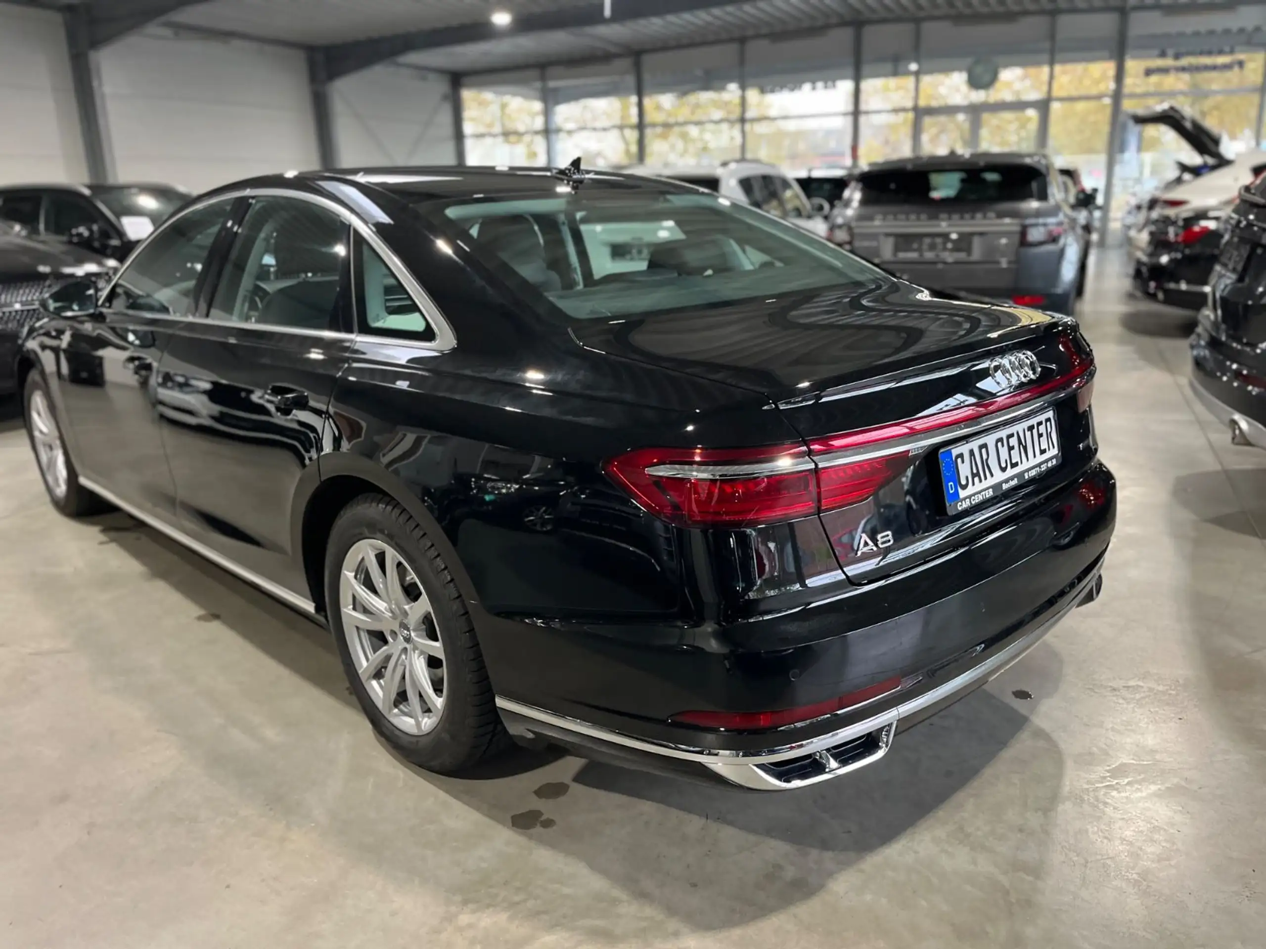 Audi - A8