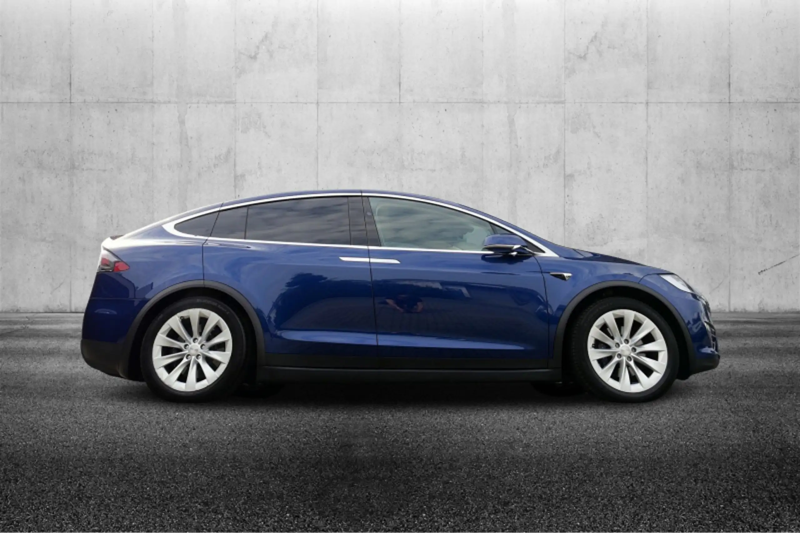 Tesla - Model X