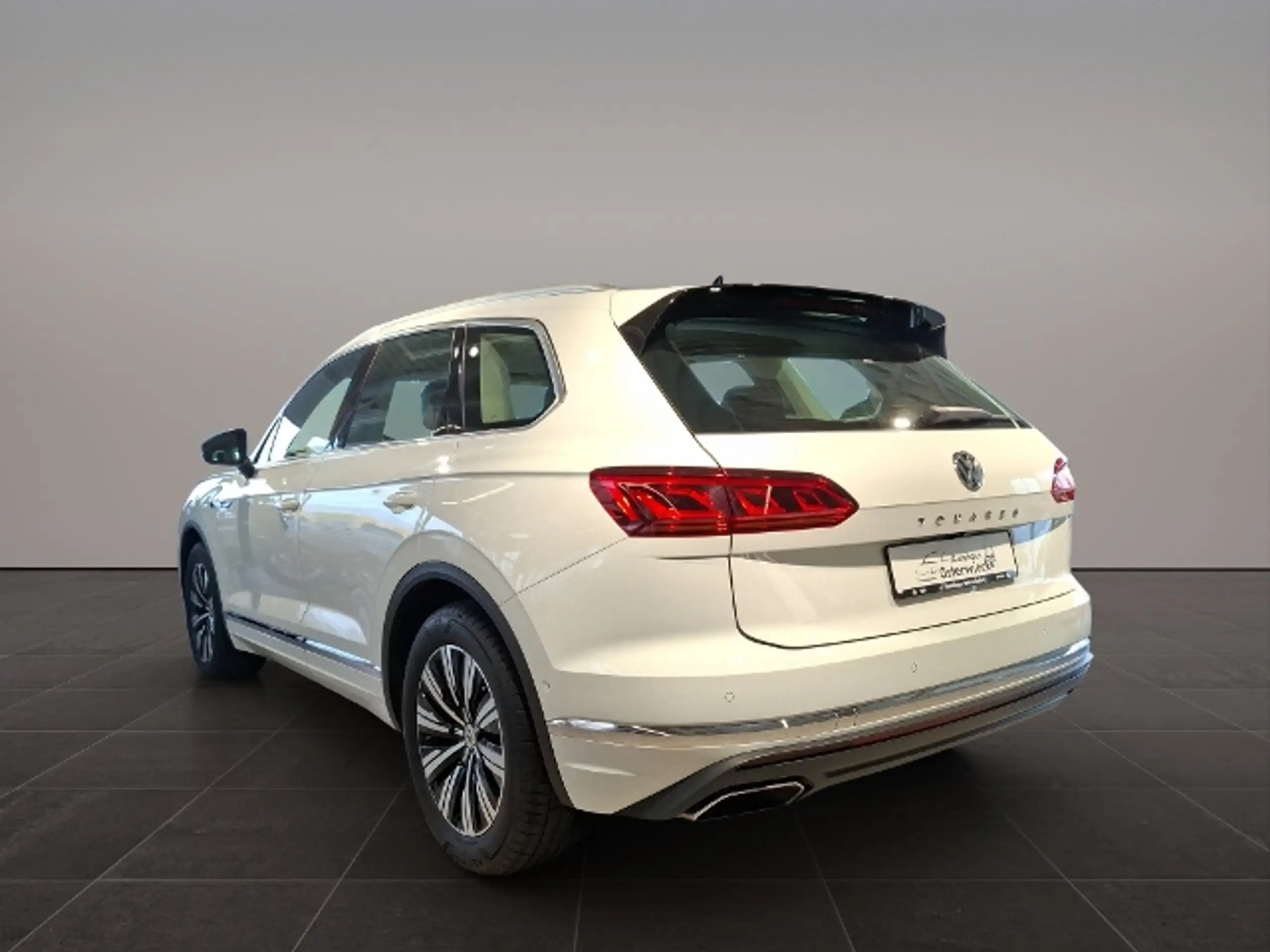 Volkswagen - Touareg