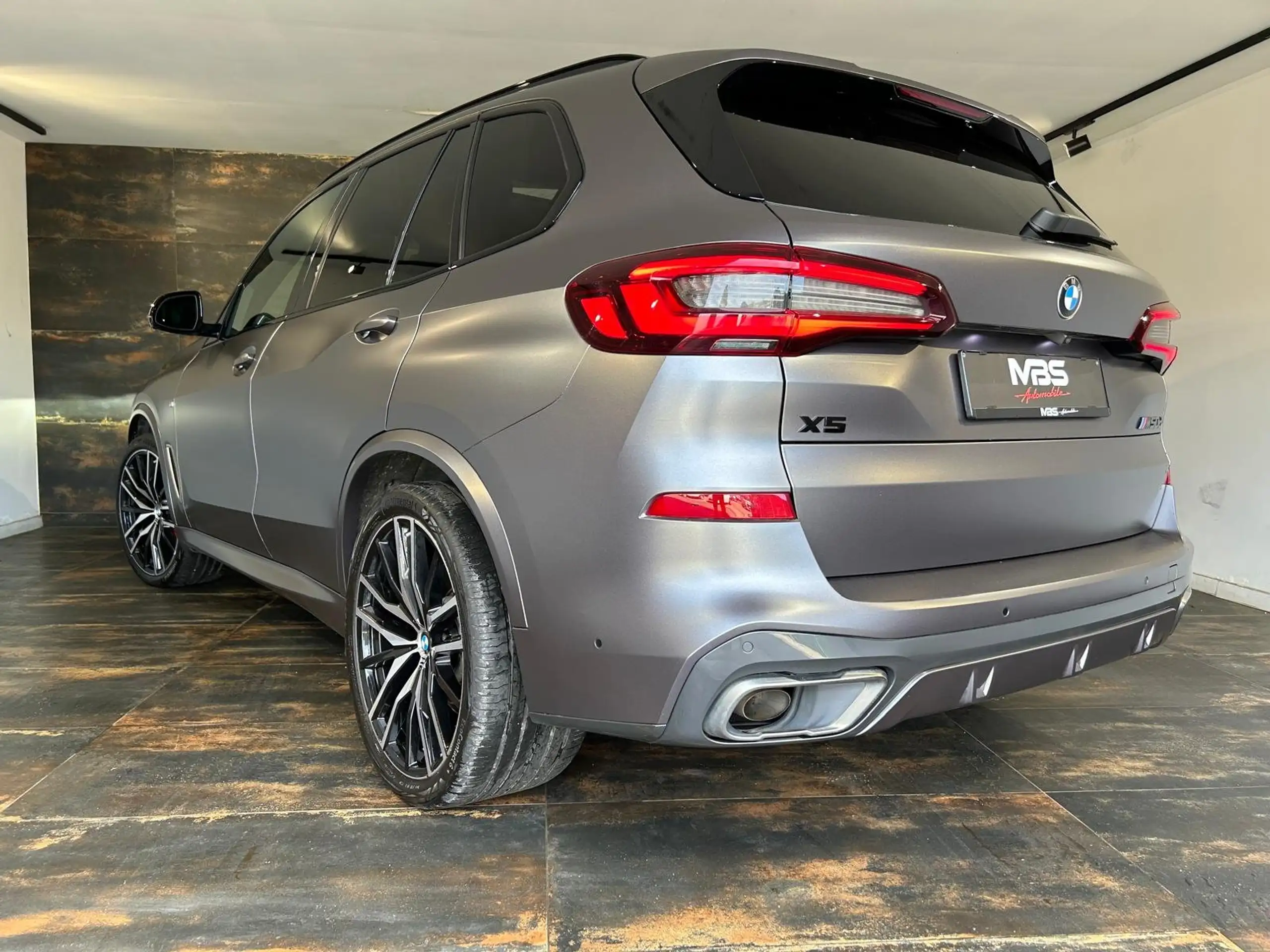 BMW - X5