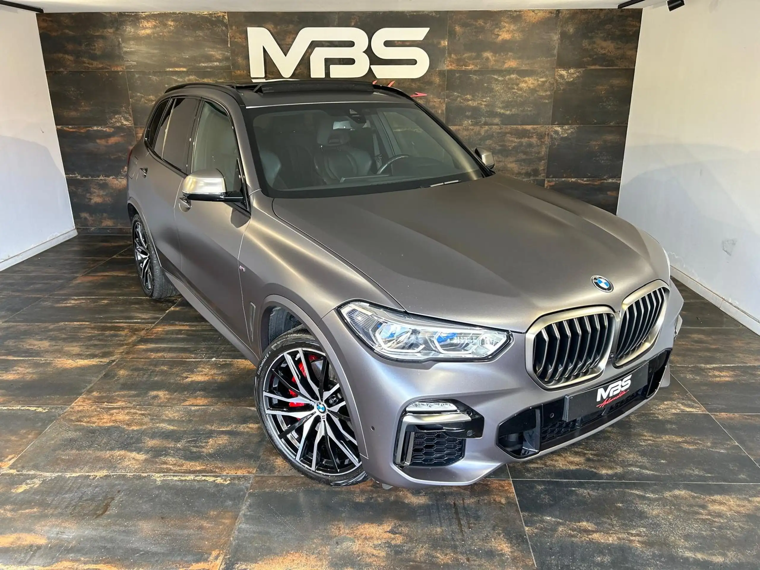 BMW - X5 M