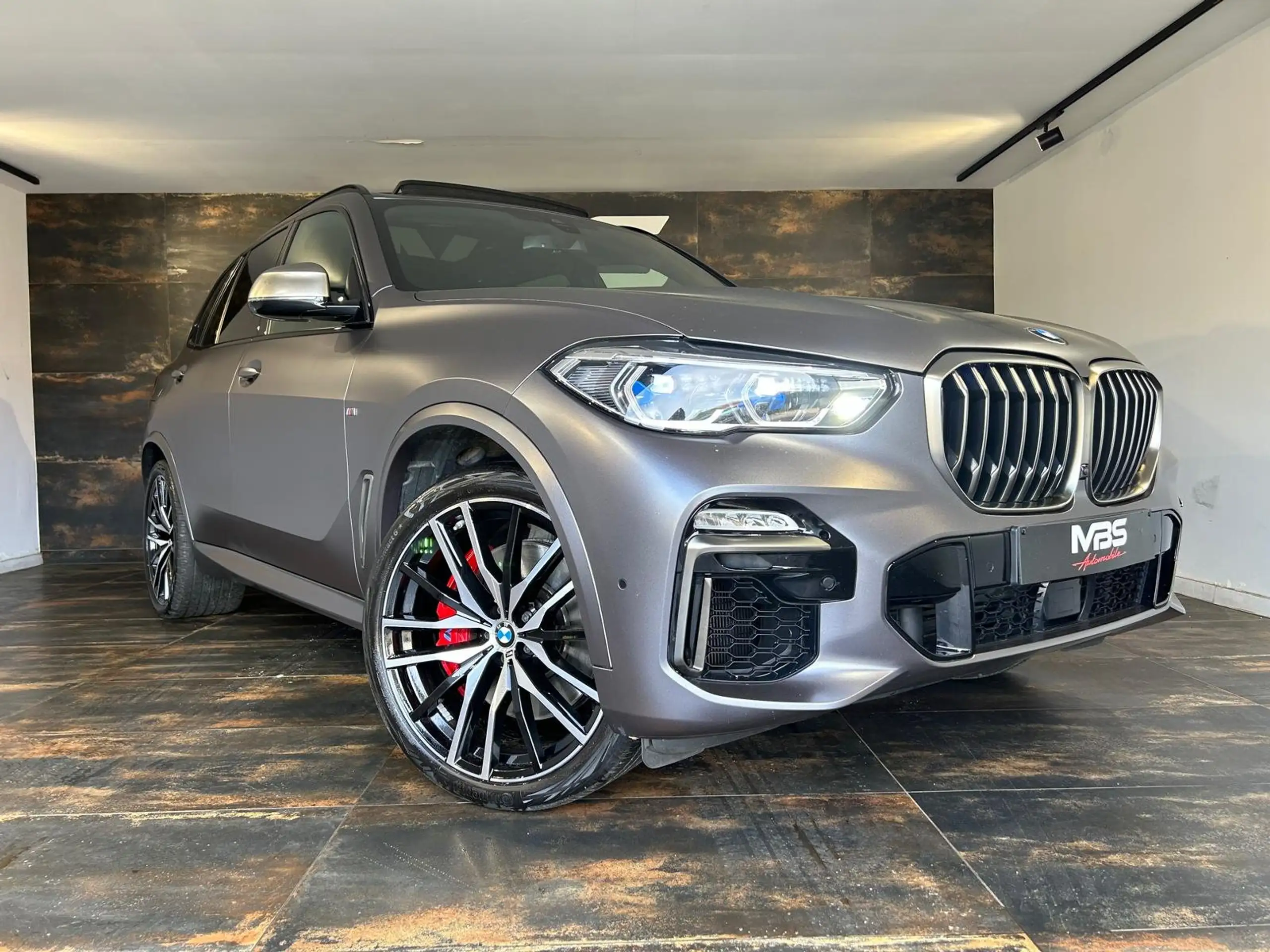 BMW - X5 M