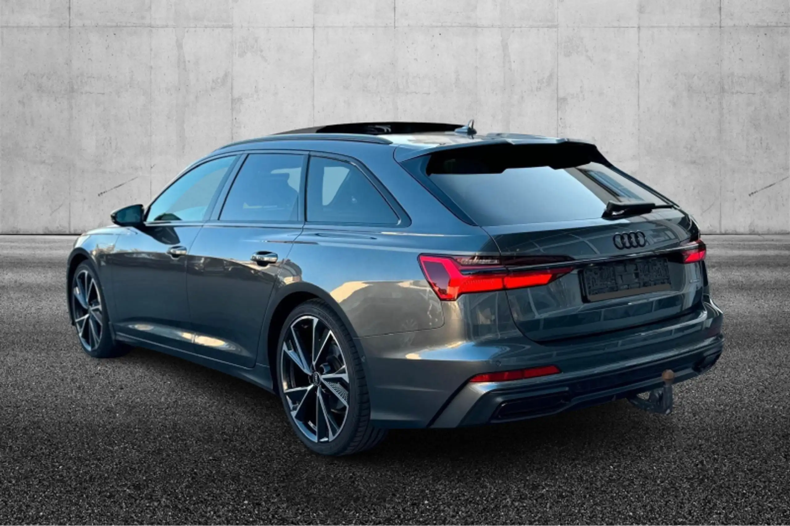 Audi - A6