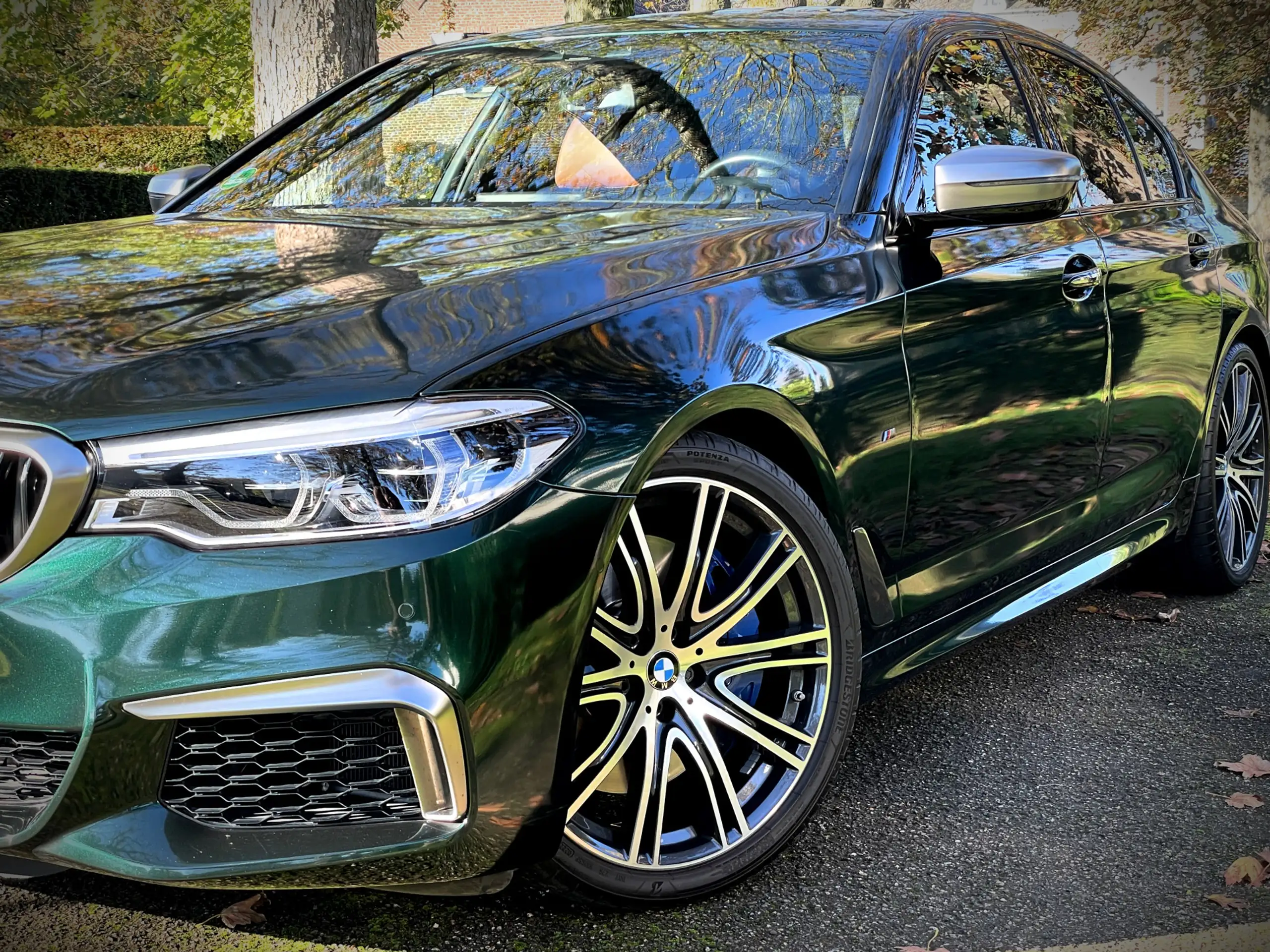 BMW - M550