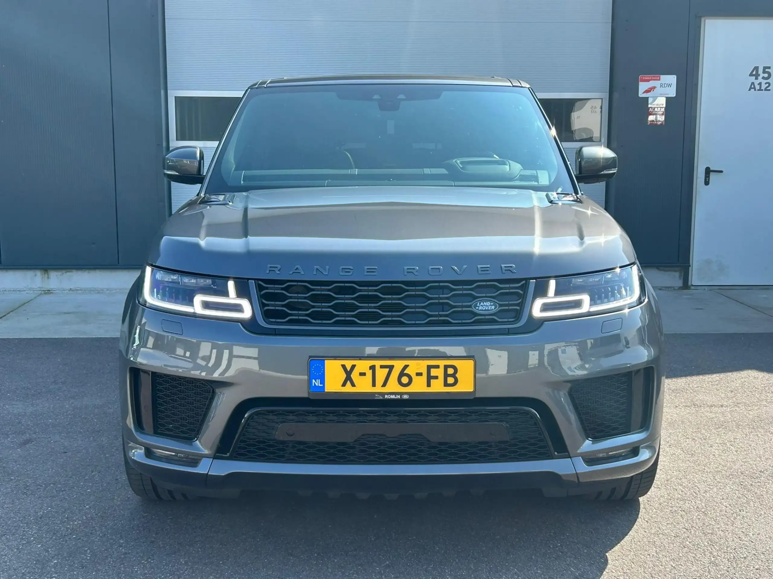 Land Rover - Range Rover Sport