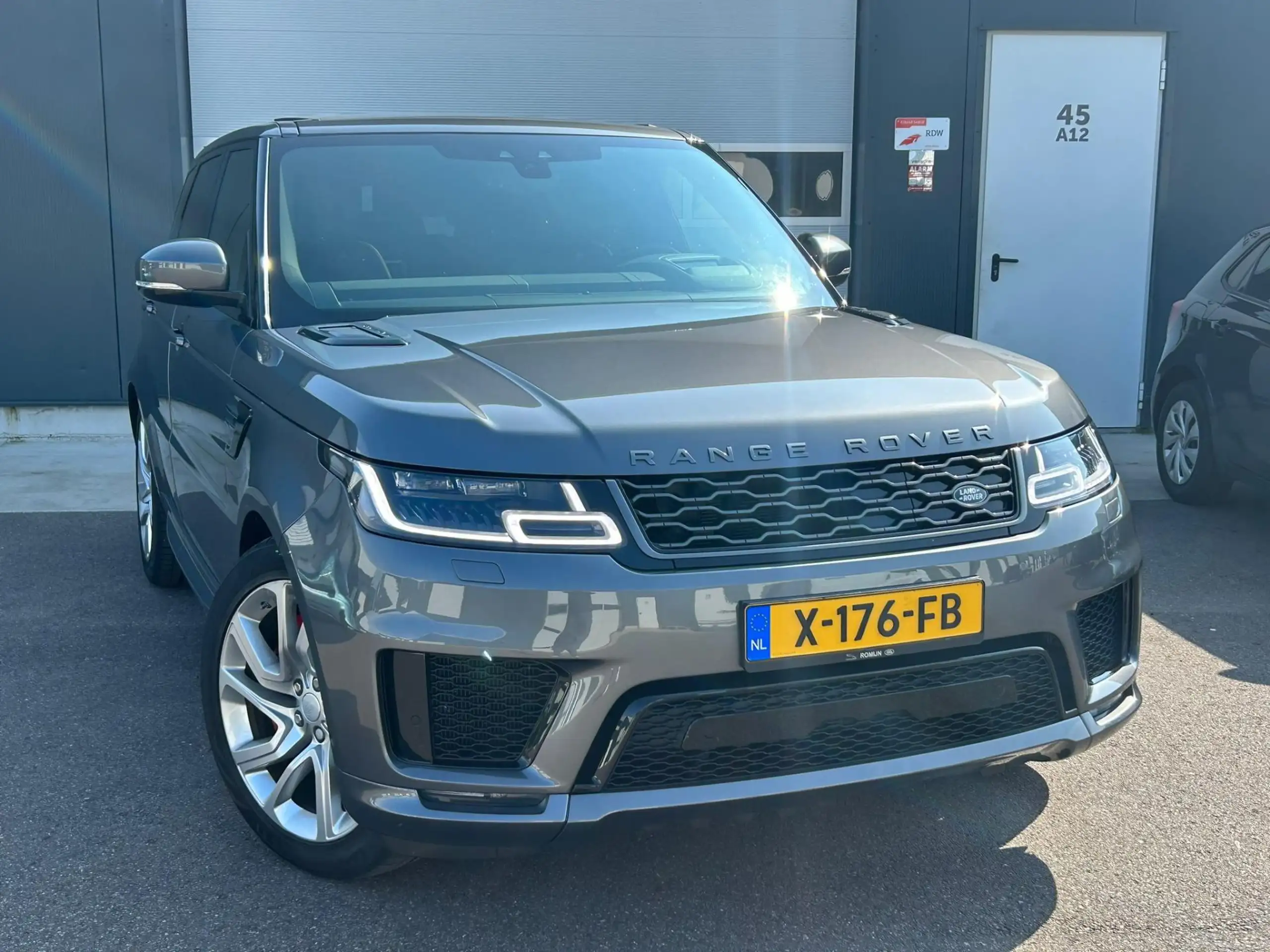 Land Rover - Range Rover Sport