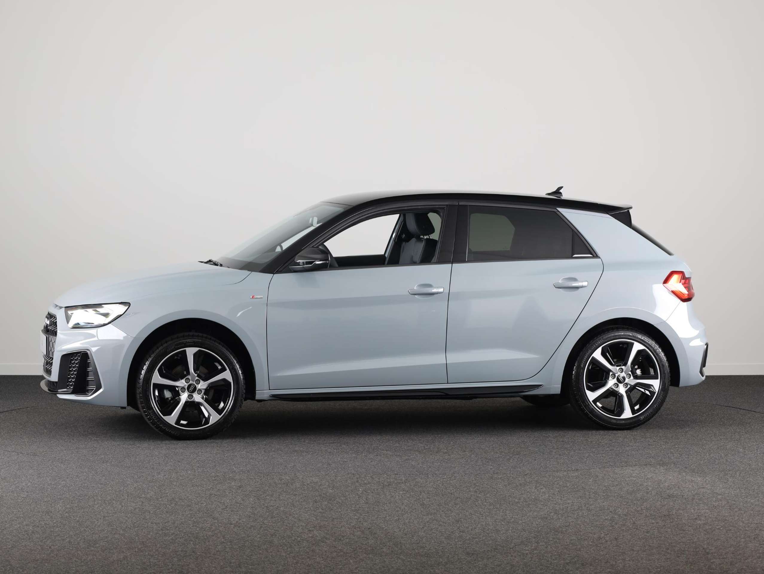 Audi - A1