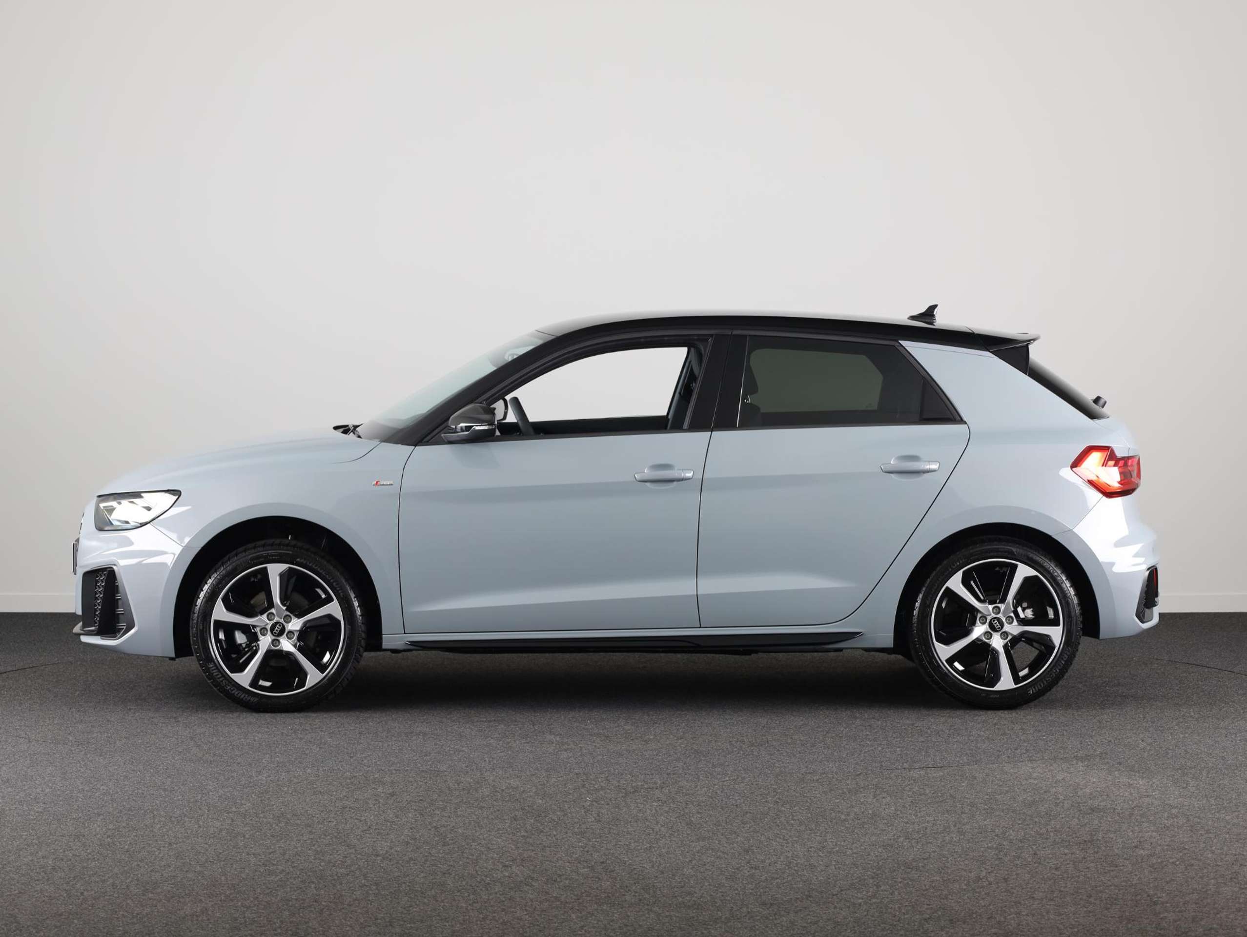 Audi - A1