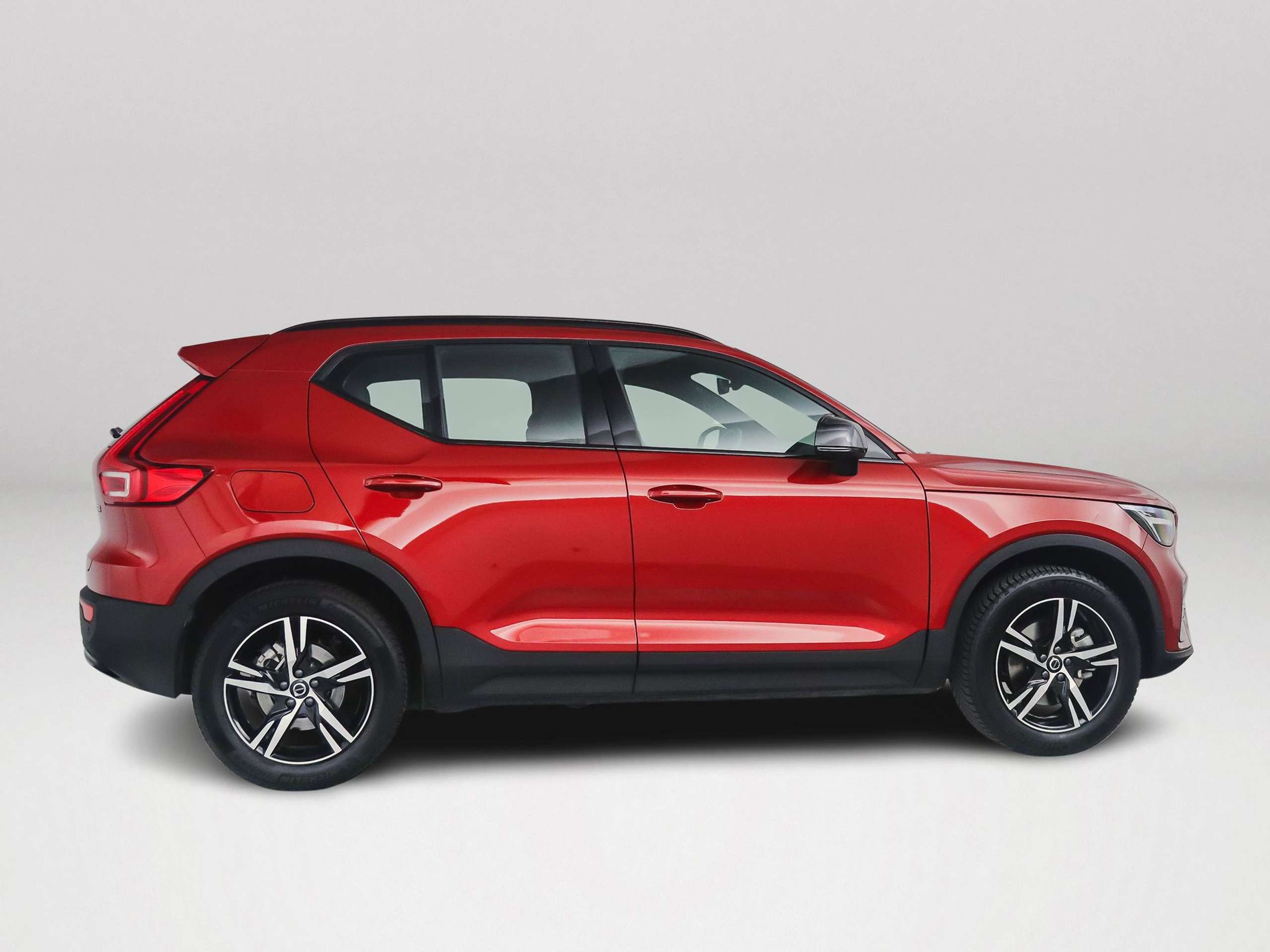 Volvo - XC40