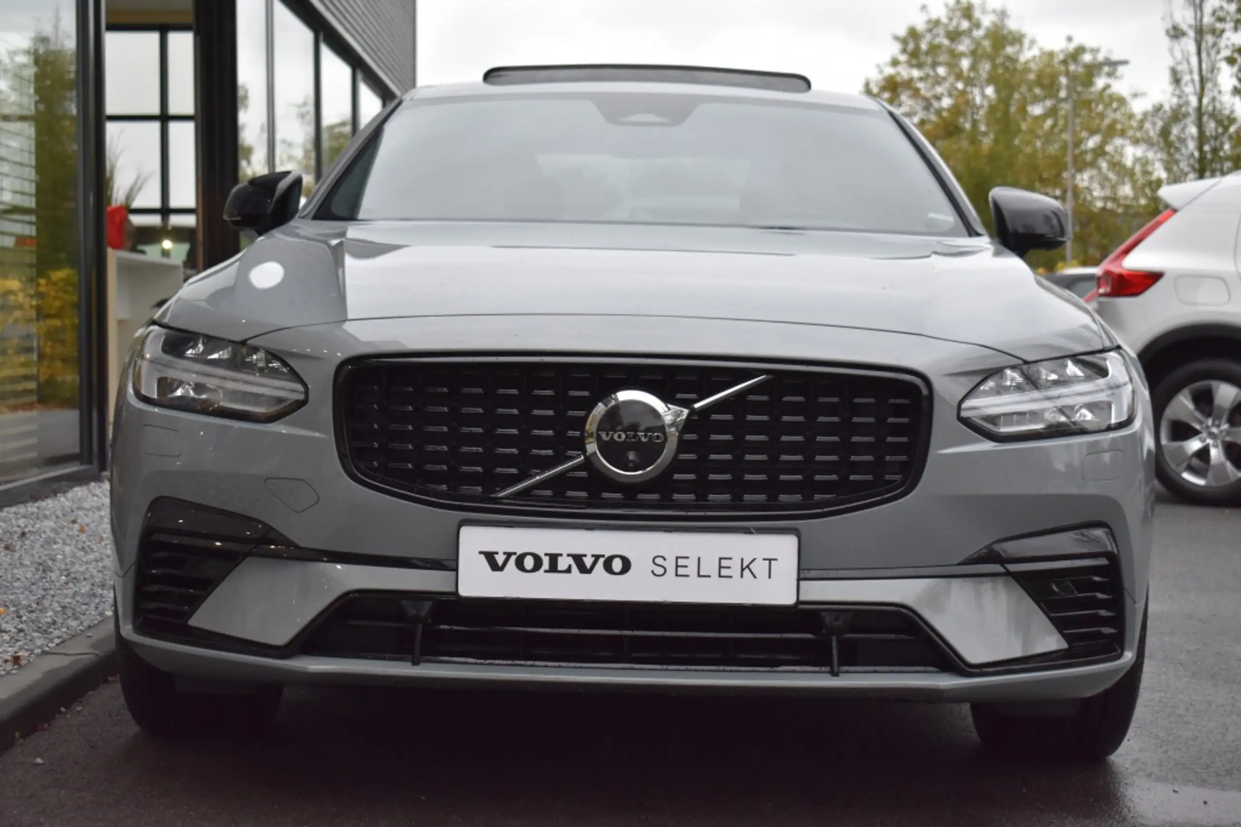 Volvo - S90