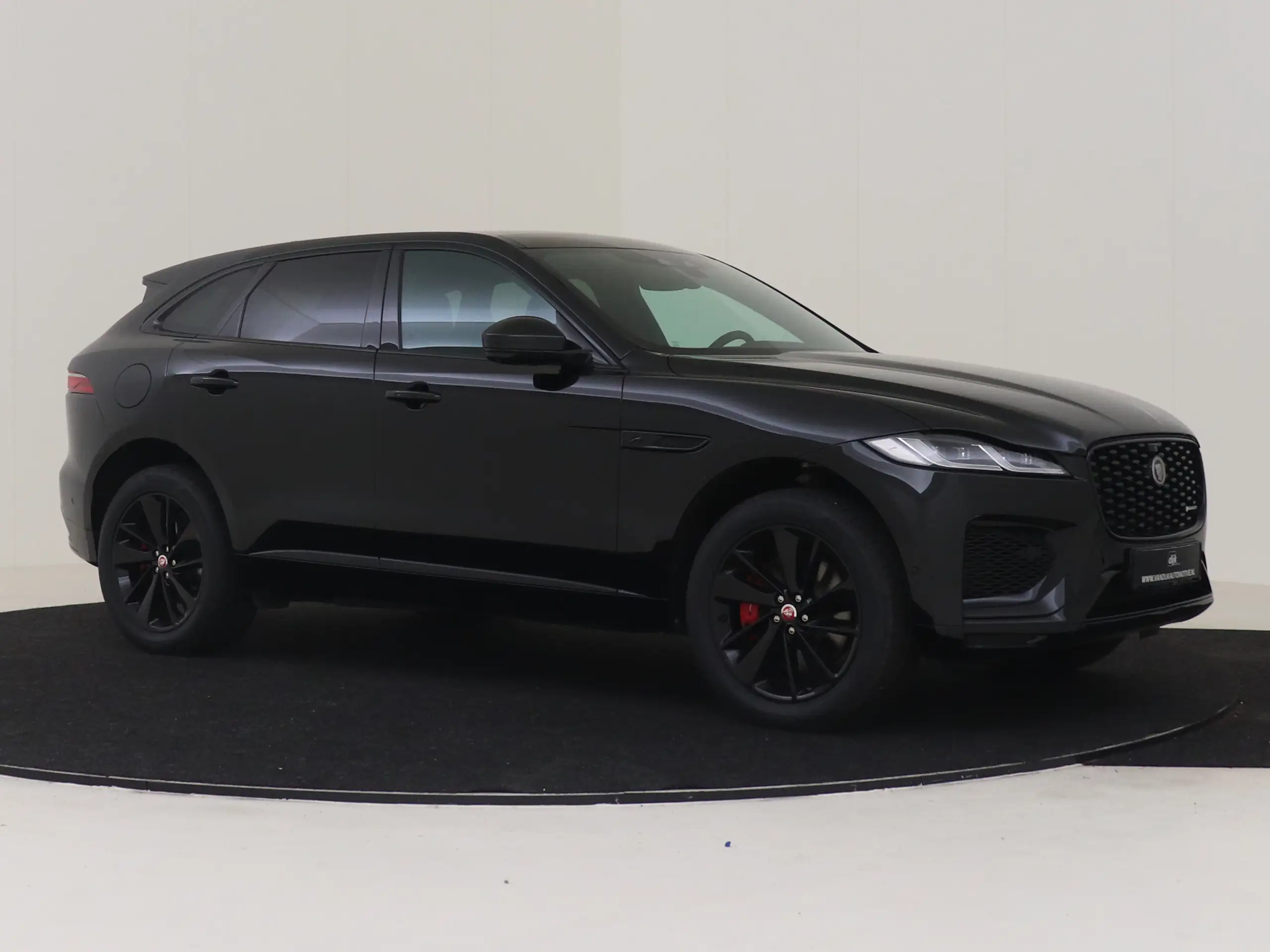 Jaguar - F-Pace